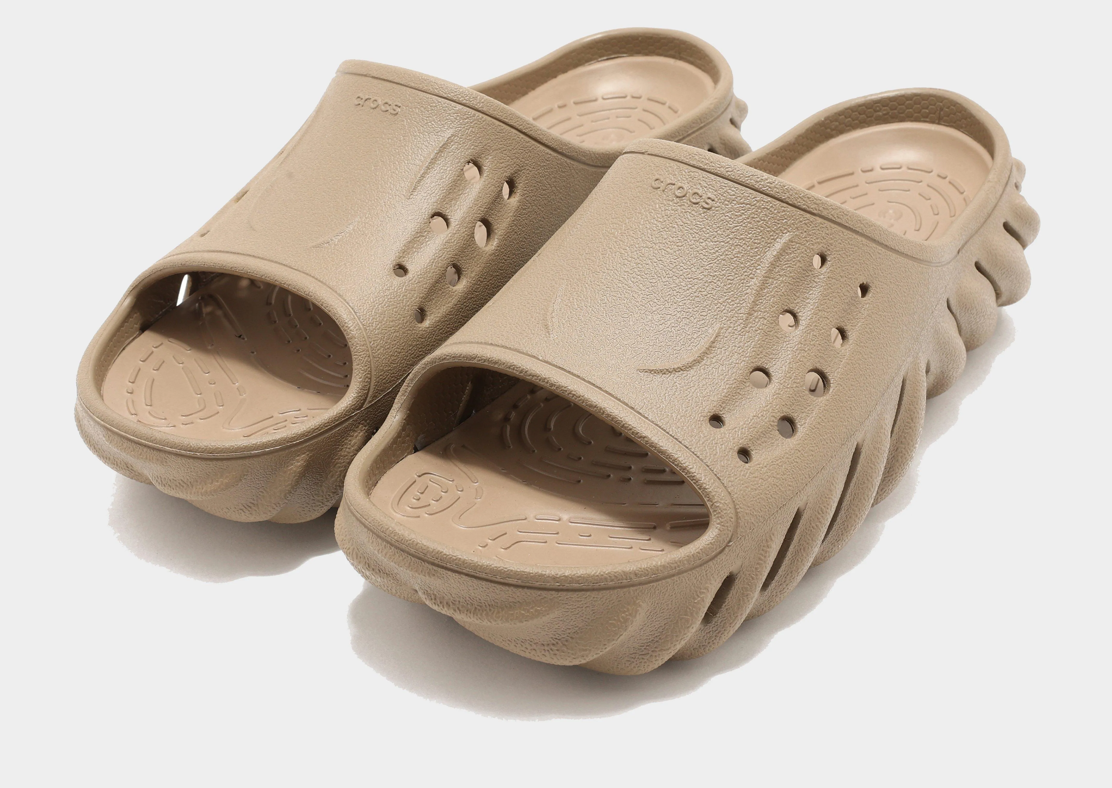 Echo Slides Ventilated Design