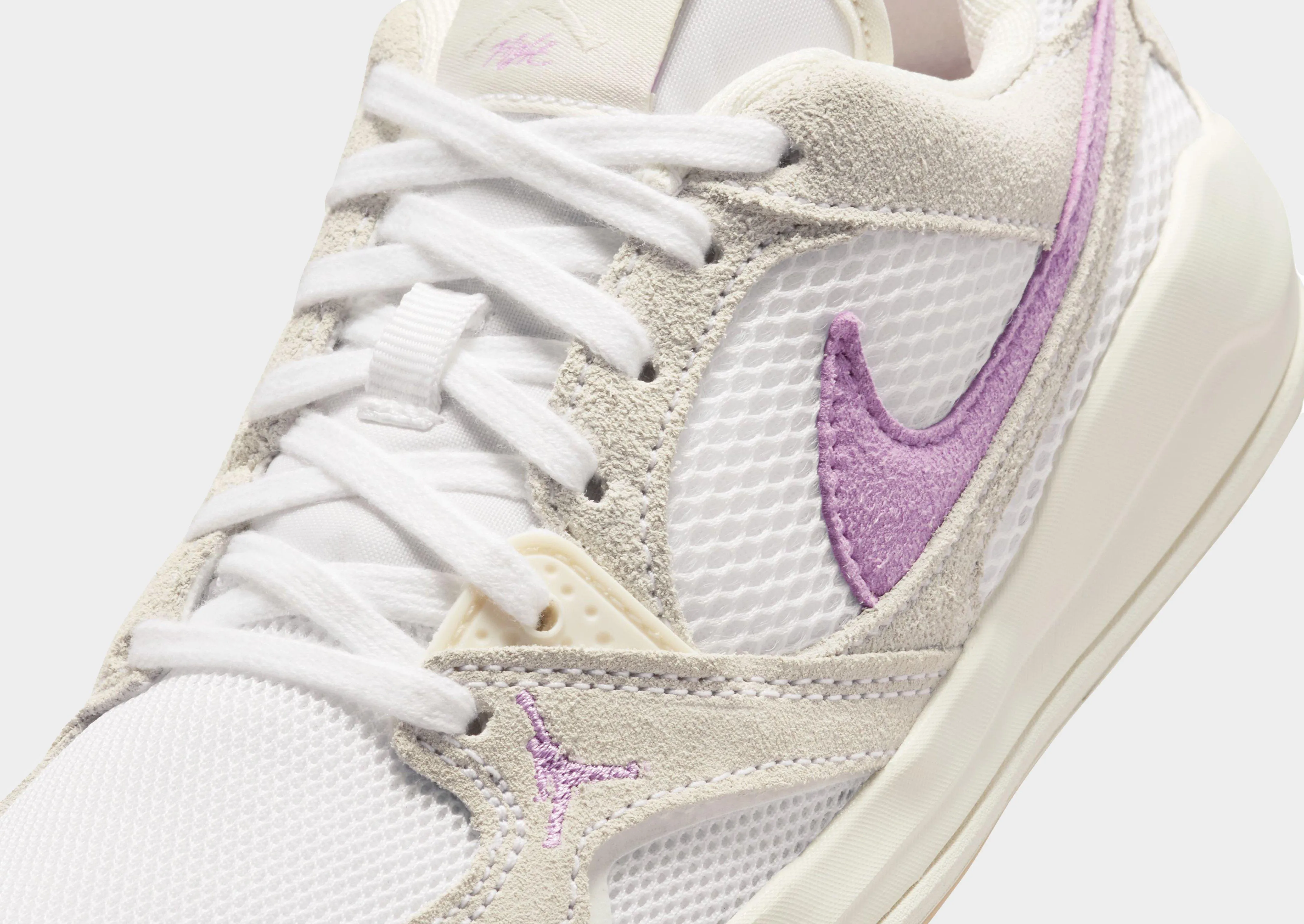 Bouncy Cushioning Smooth Performance CMFT Era Junior's