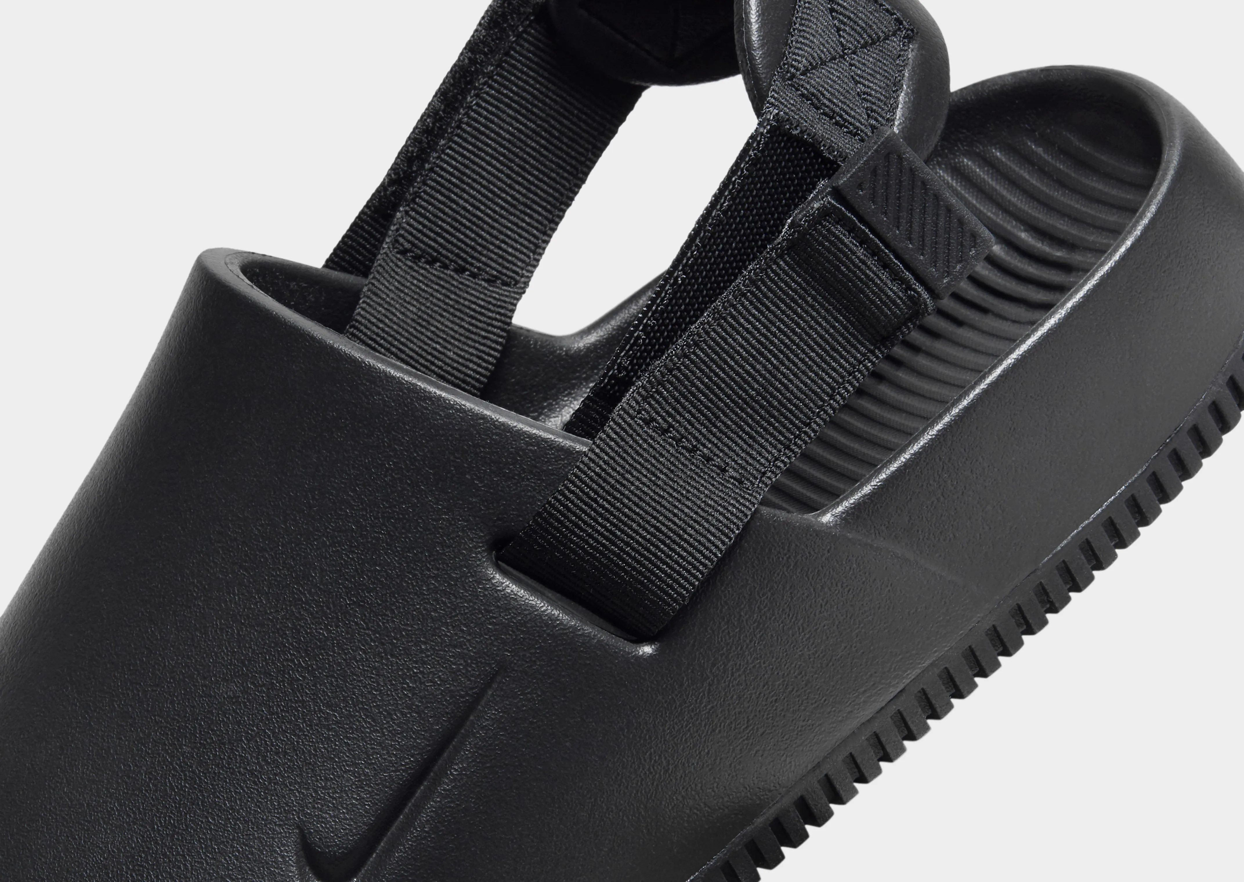 Bold Outsole Geometry Calm Mules Slides