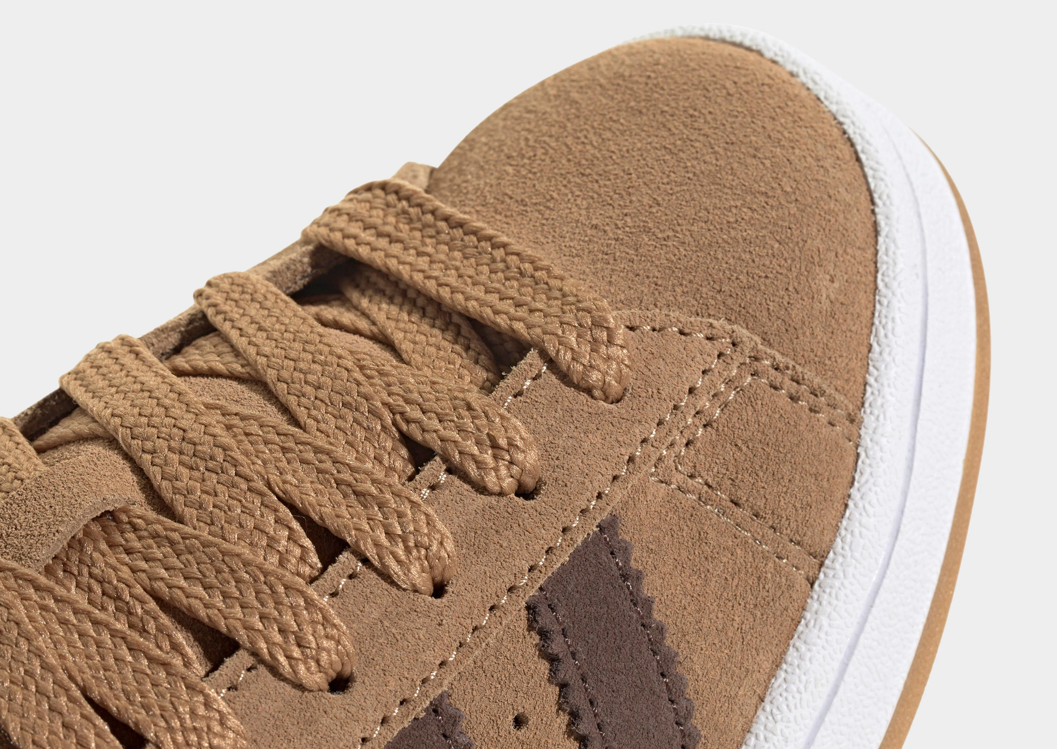 Mid Top Style WideToeBox Campus 00s Junior's