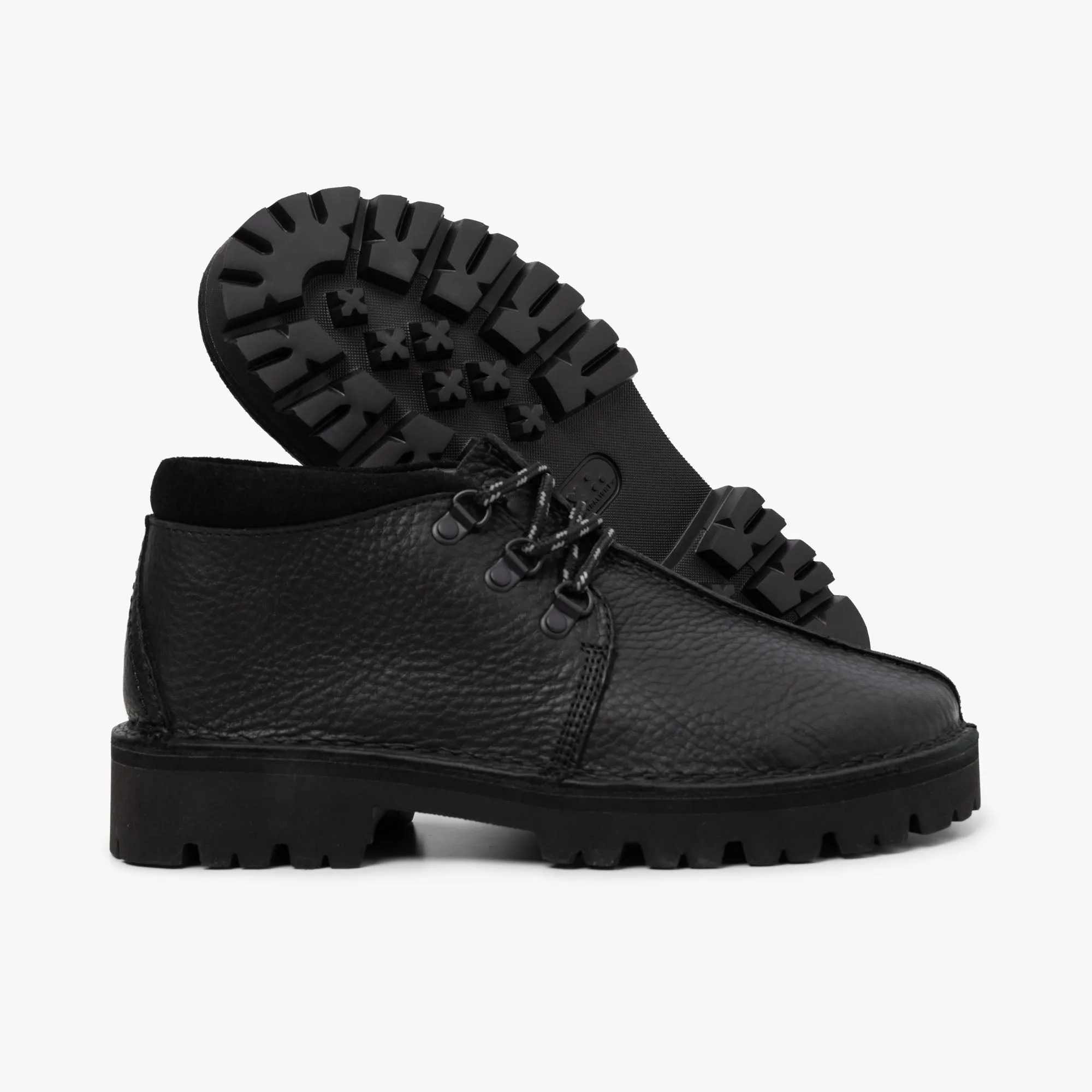 Clarks Originals Desert Trek XL / Black Leather shoe design improvement shoe fit