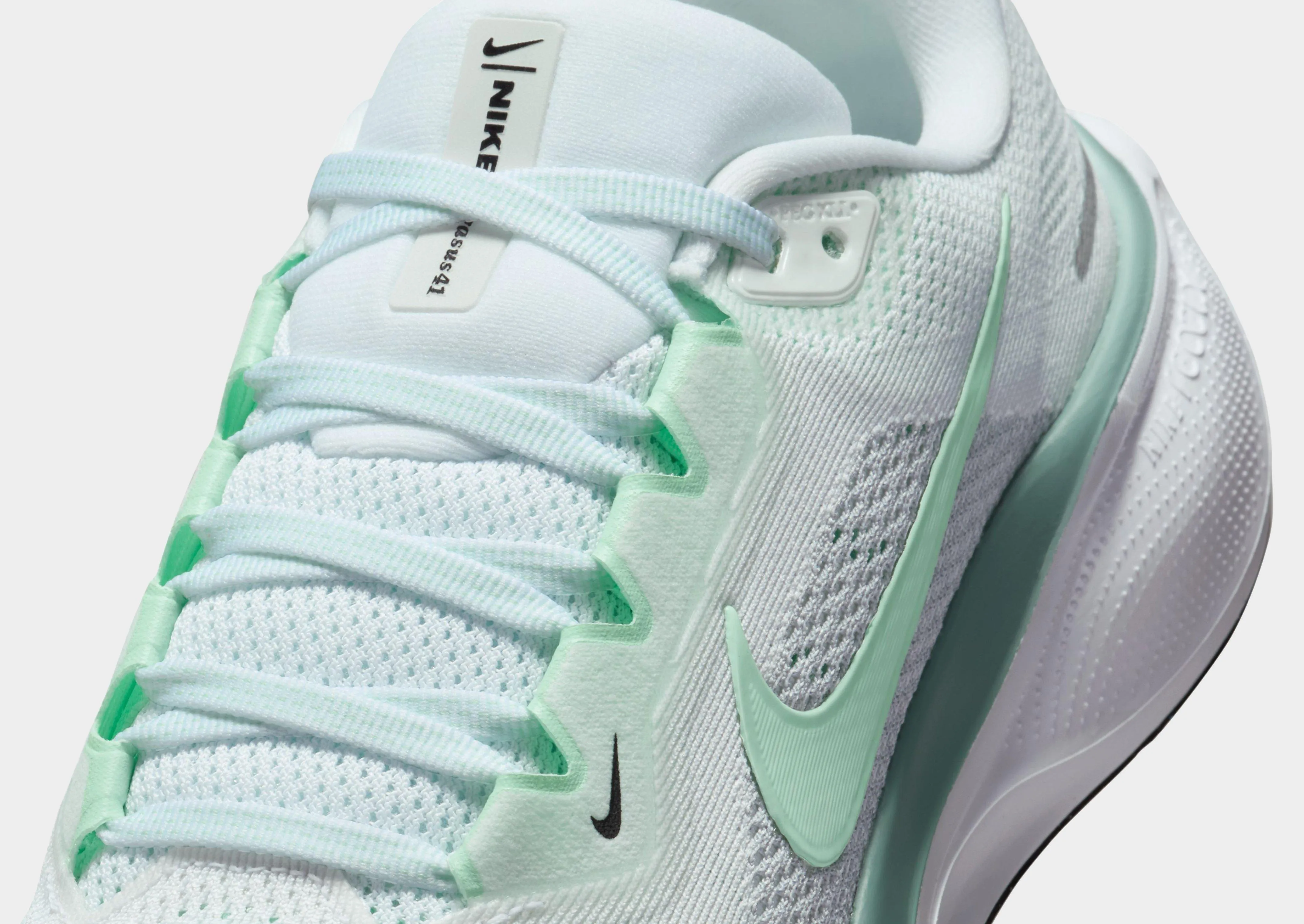 Pegasus 41 Women's Refined Ease Heel Balance