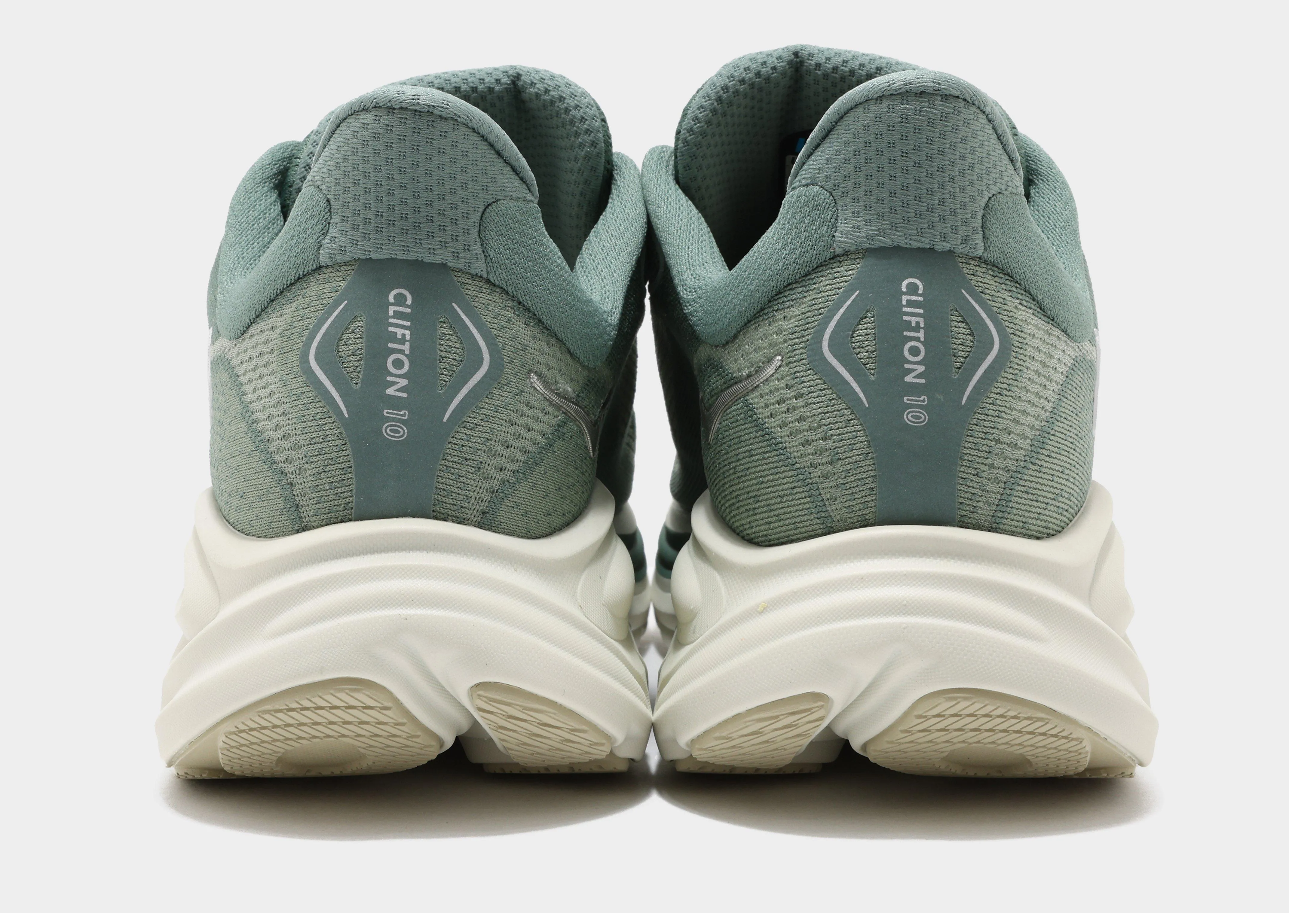 track runner's shoe chance Winter running protection Clifton 10