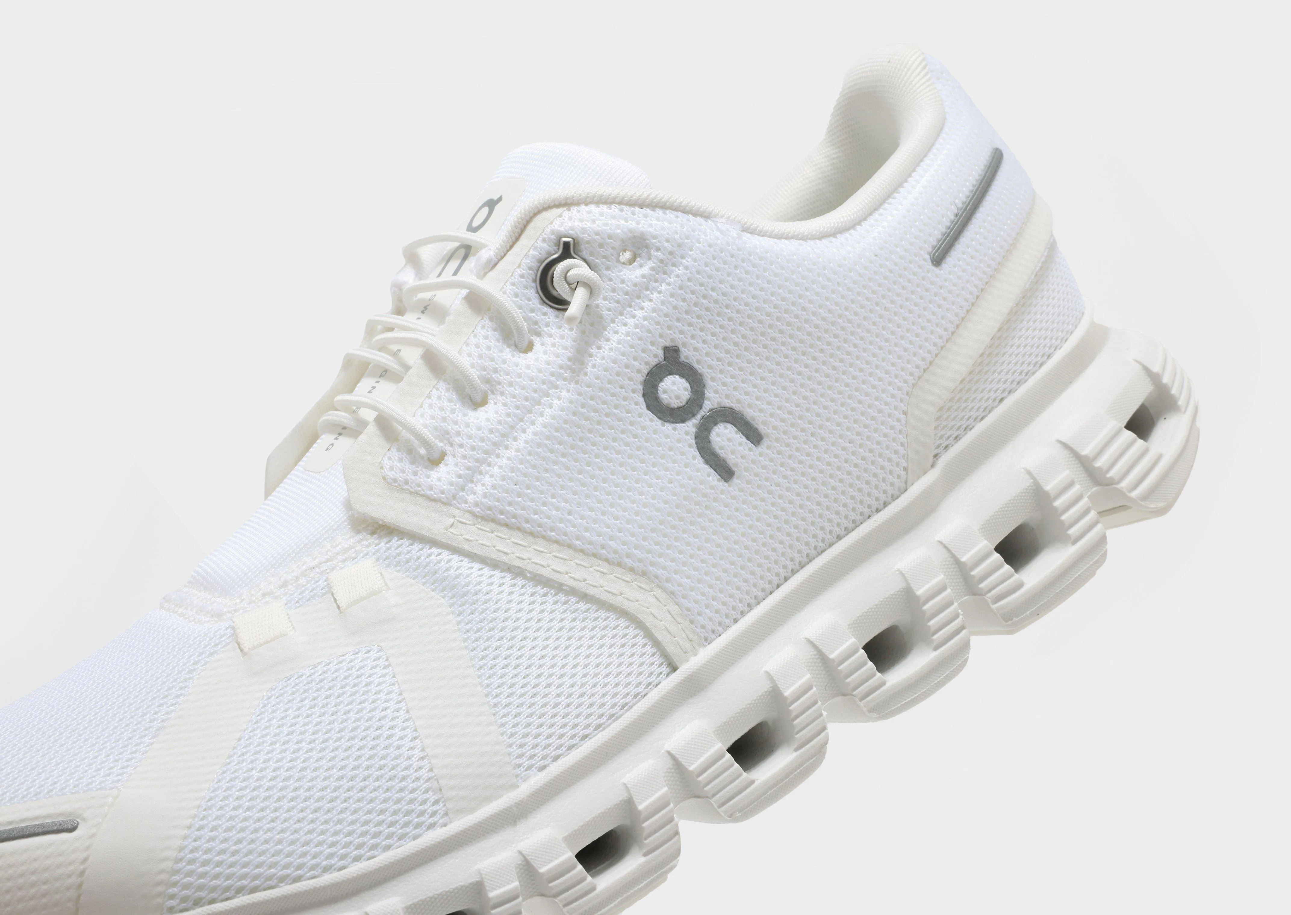 Cloud 6 for short - distance