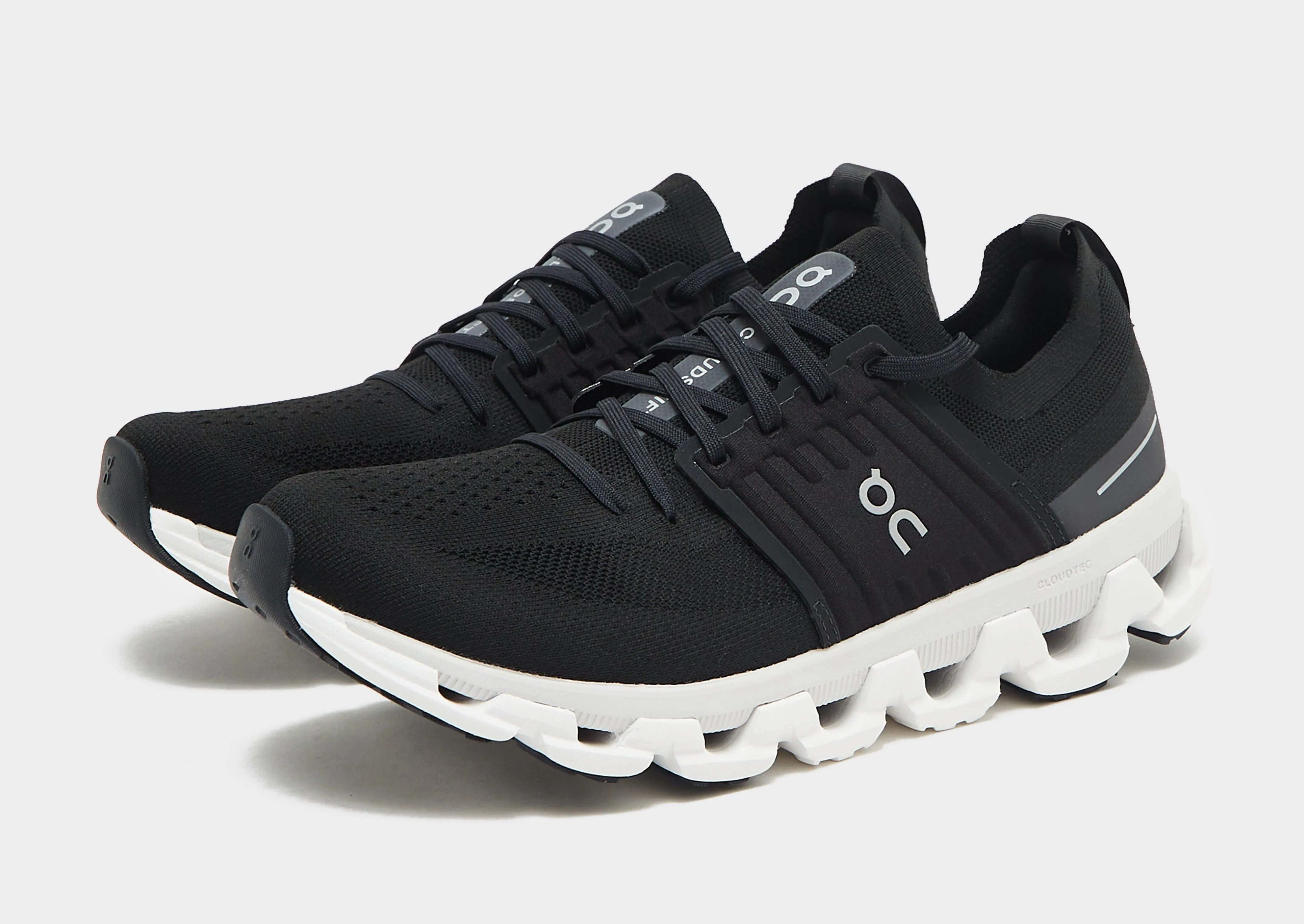 lightweight - material shoes Cloudswift 3