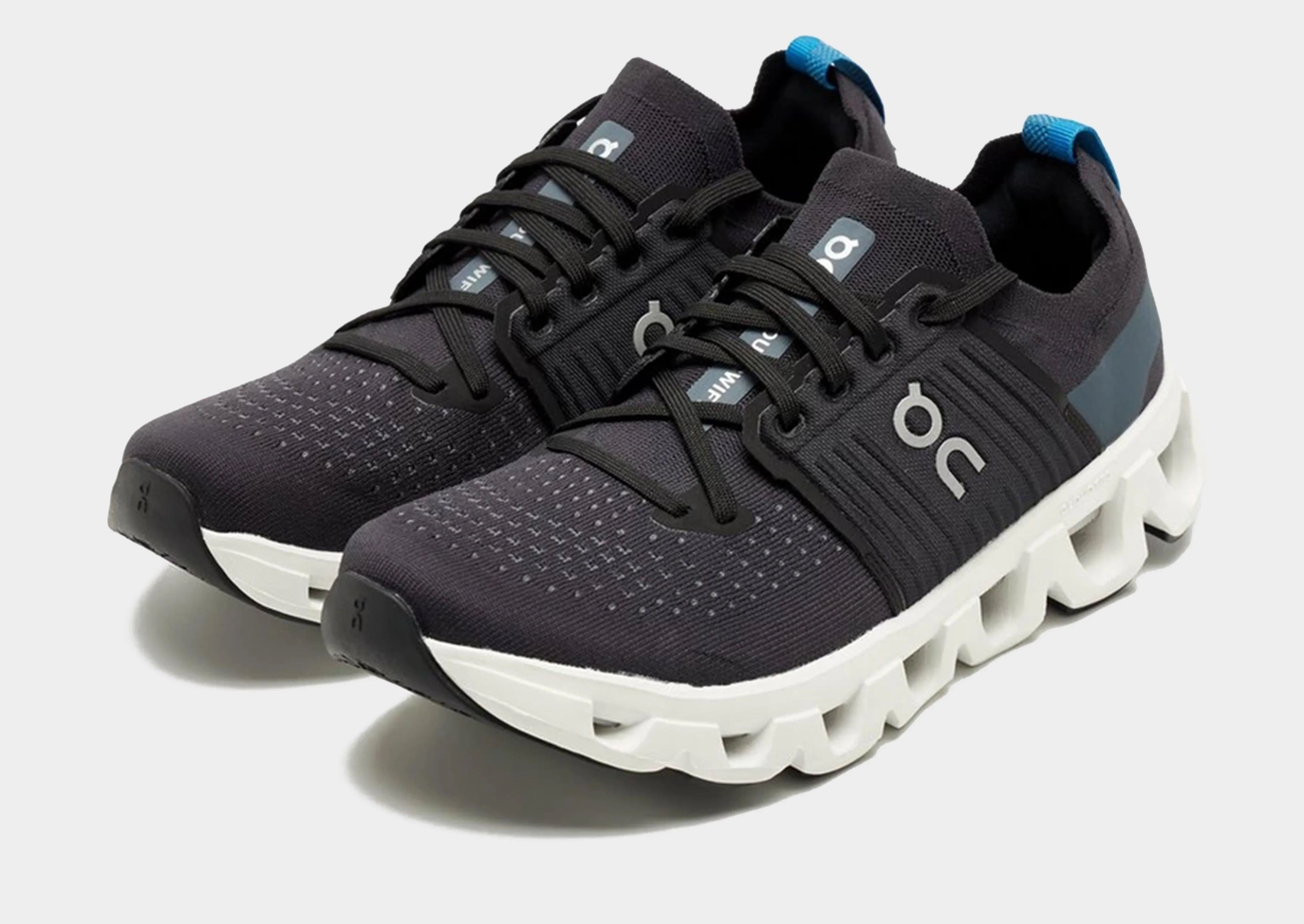 comfort - driven shoe aim Seasonal Collection Cloudswift 4