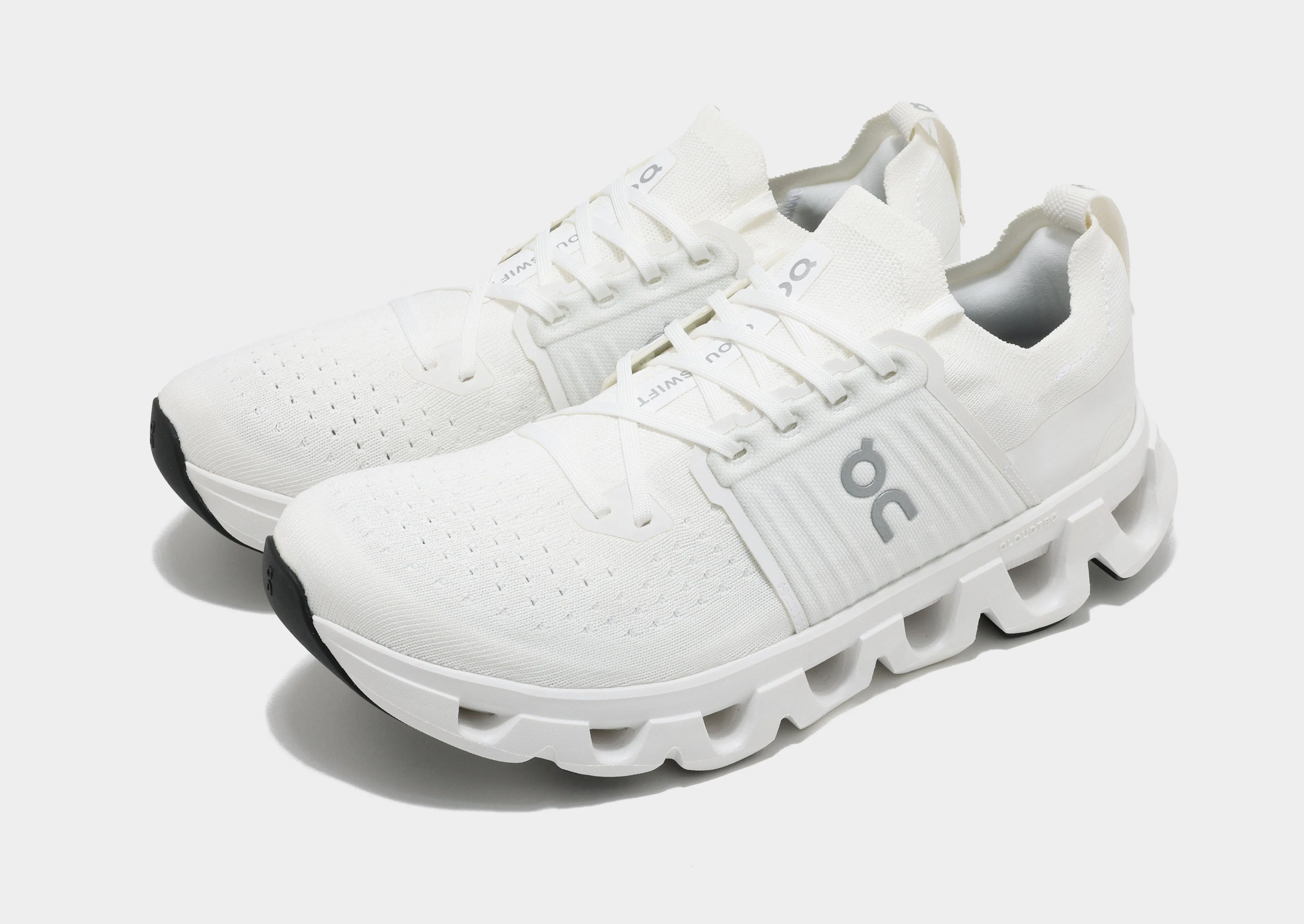 Cloudswift 4 Traction Grooves Comfort Moisture Wicking