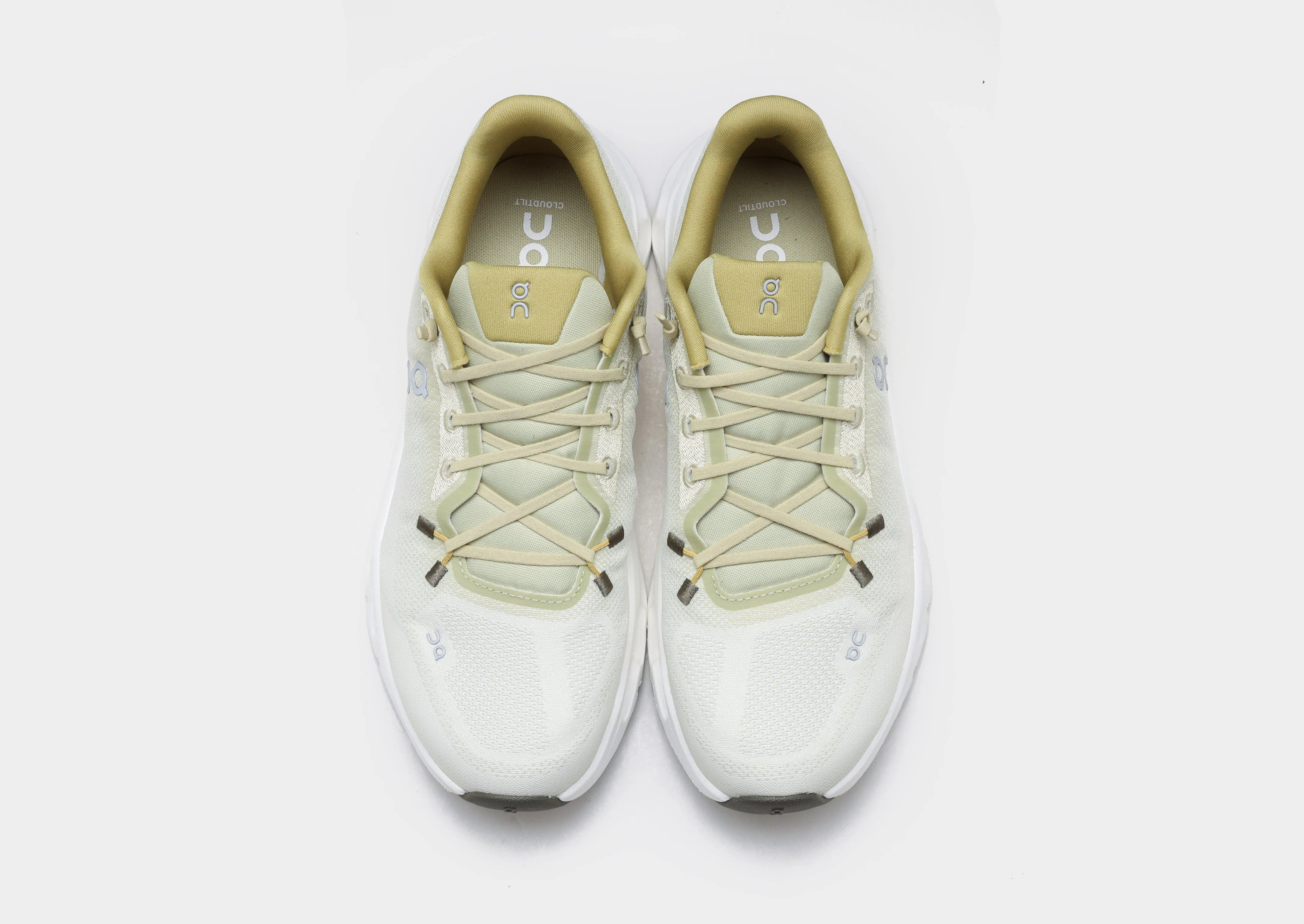 hard - rubber sole shoes Cloudtilt