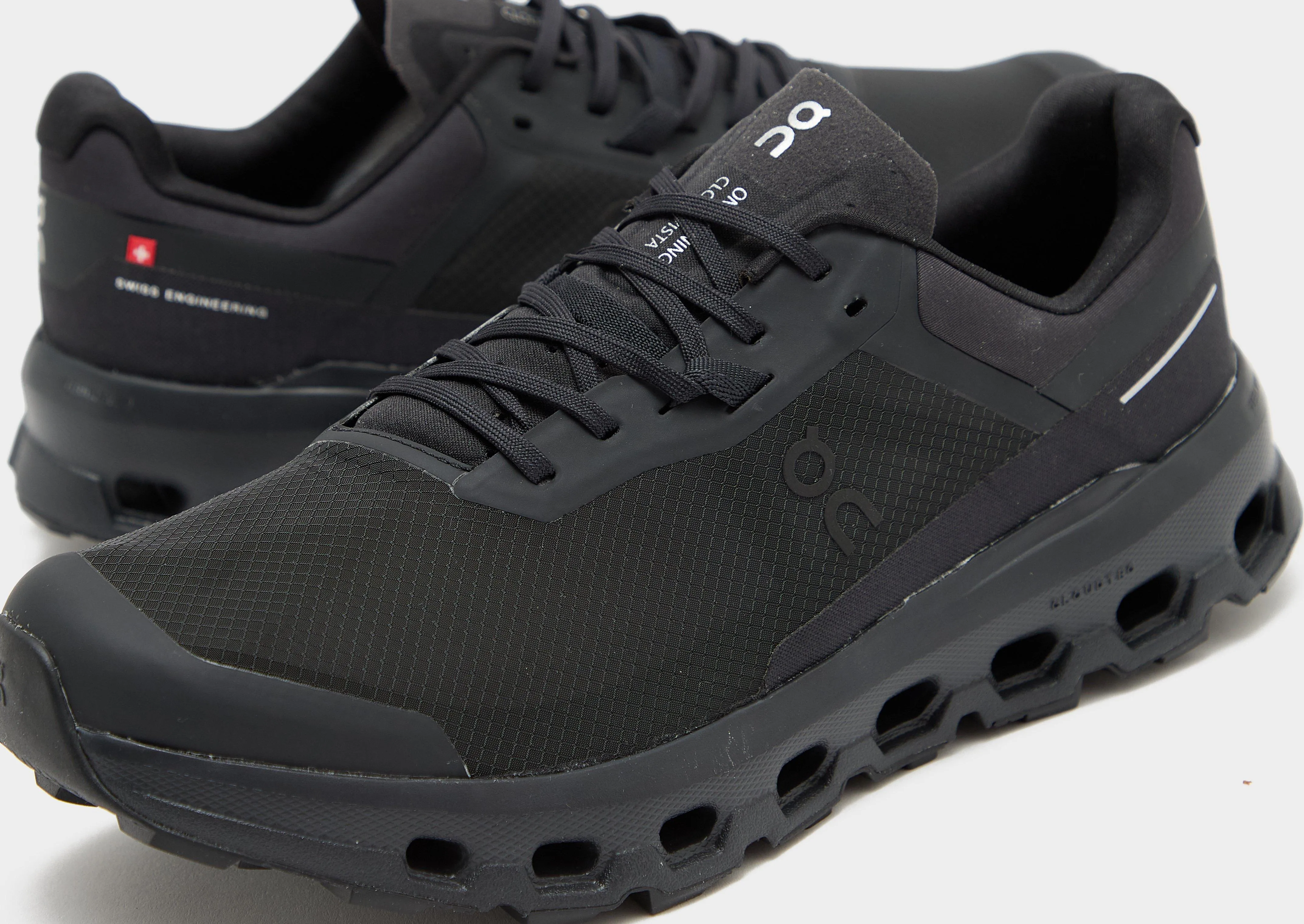 Fitness routine breathable mesh shoes Cloudvista 2