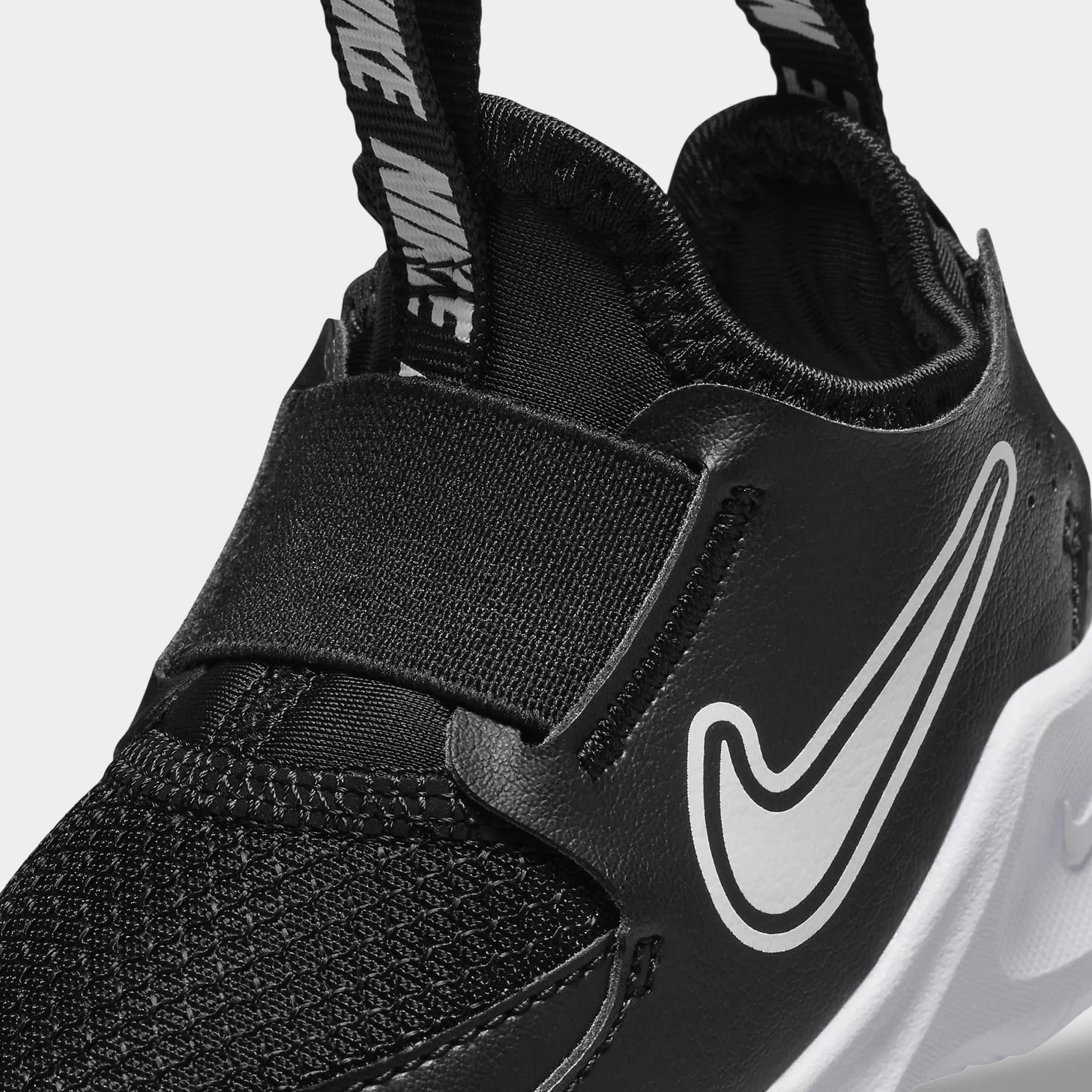 Comfort Outsole mountain running shoes Nike Flex Runner 3 TD Black / White