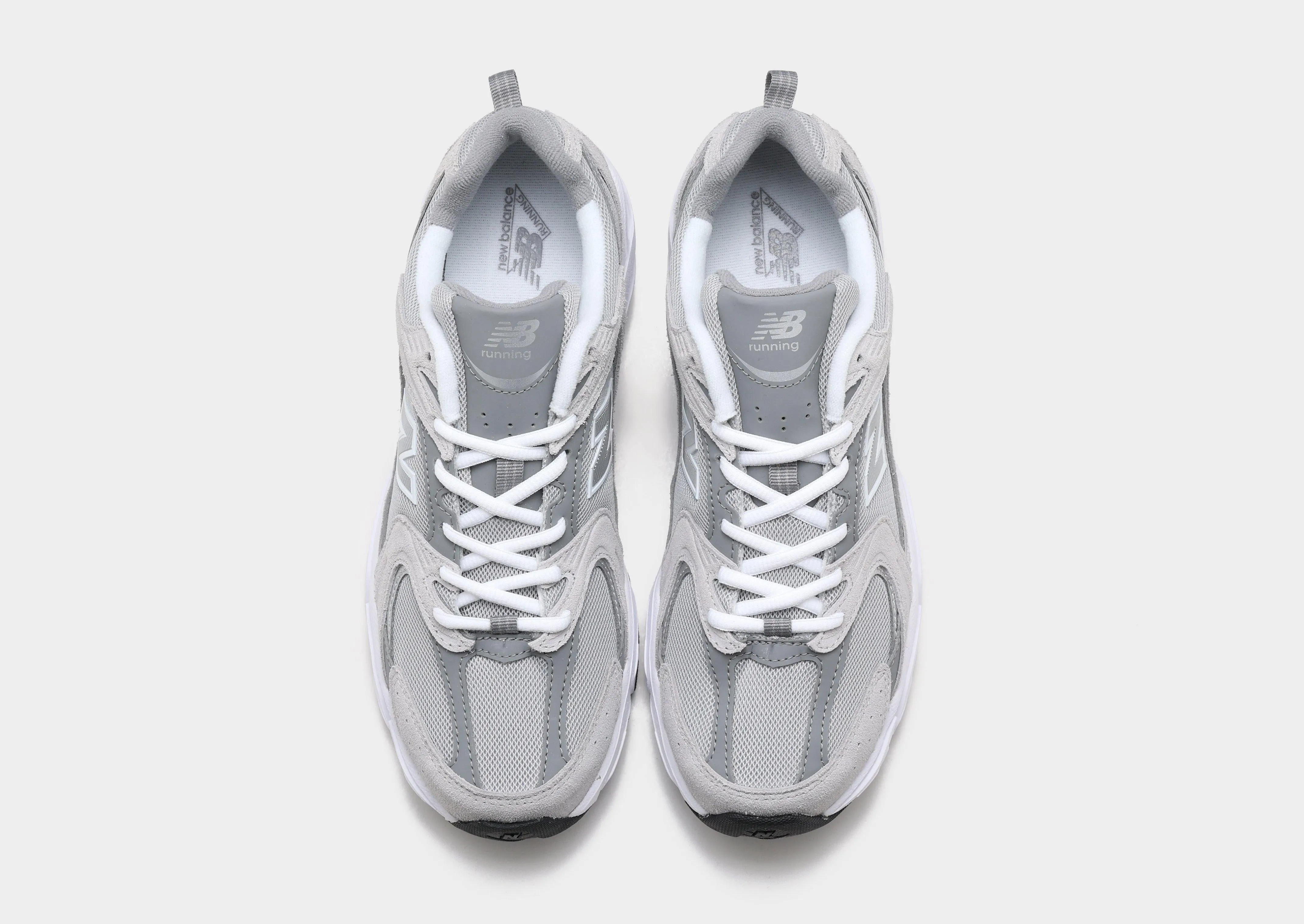 Walking Essential replaceable insole shoes 530