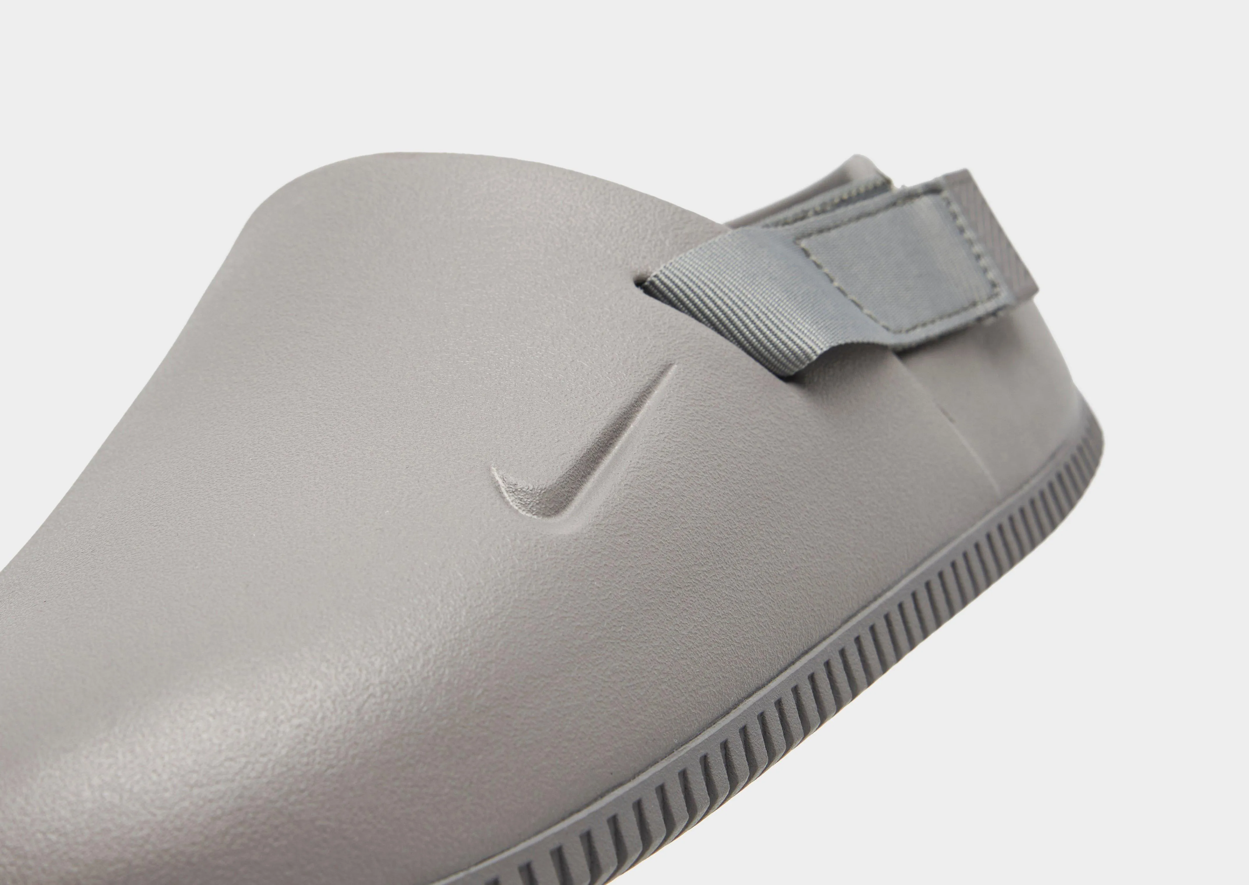 Sustainable Sole Construction Grip Sole Calm Mules Slide