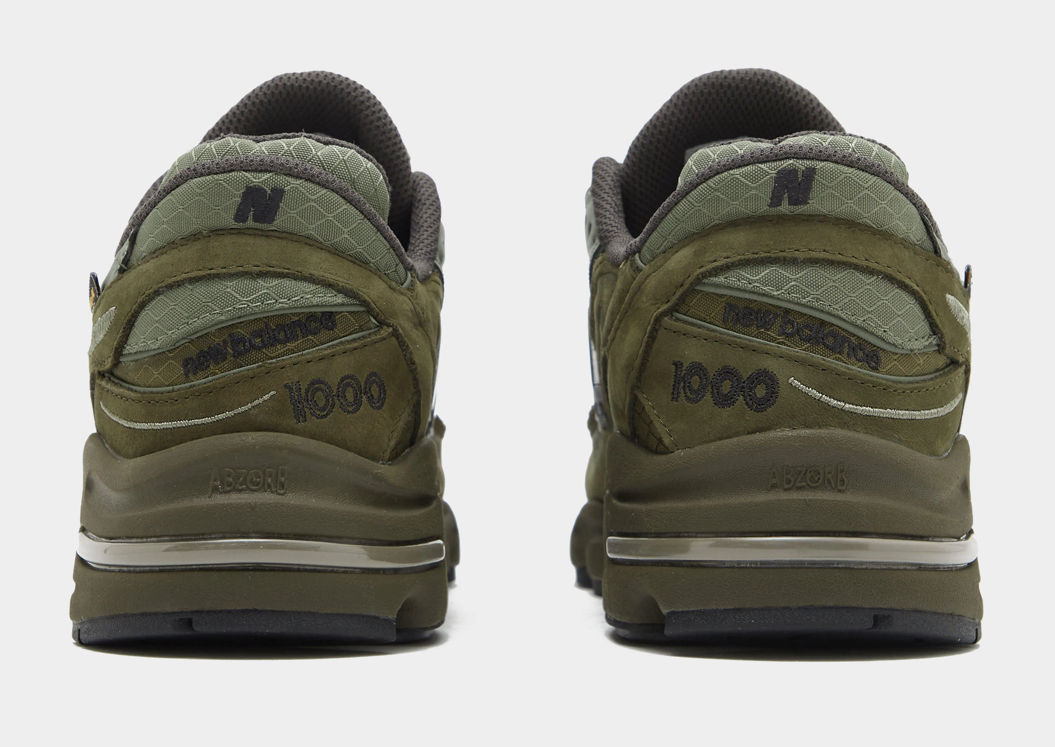 1000 stability features low - performance shoes