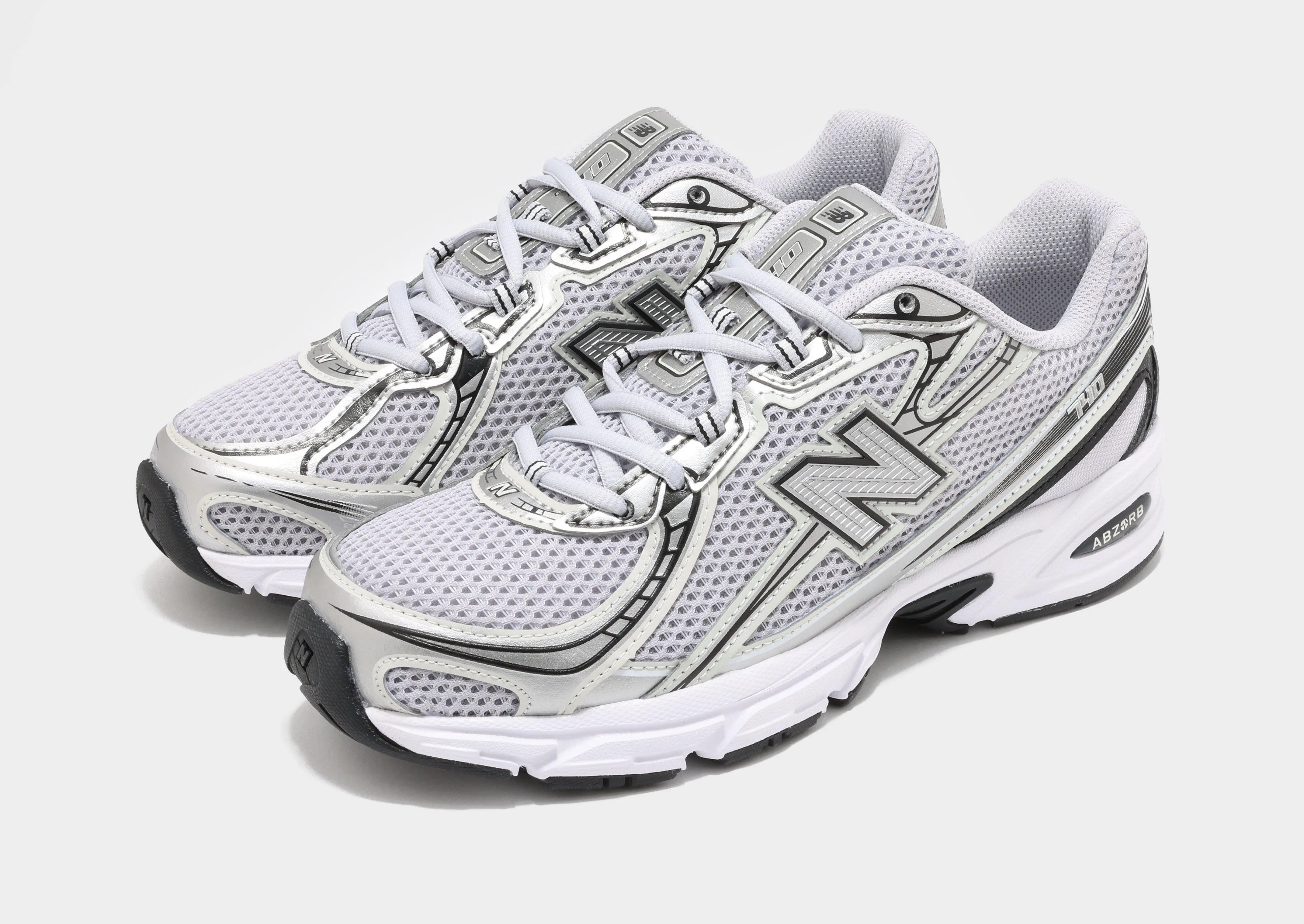 reflective shoe element 740