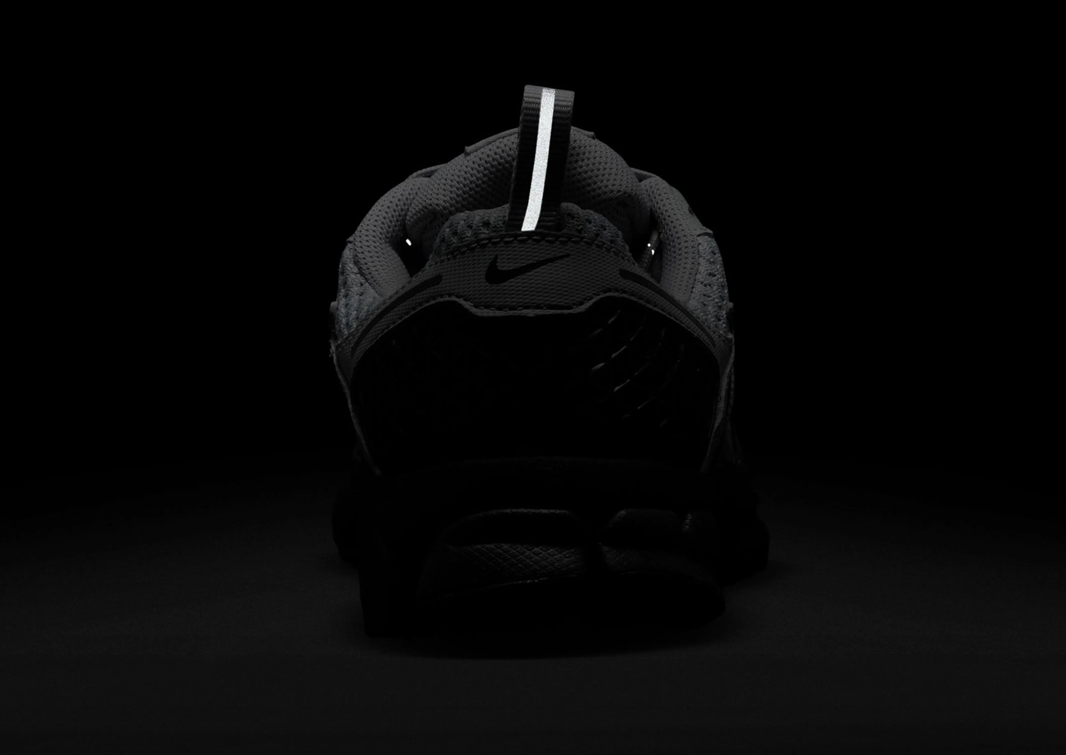 Vomero 5 Junior's Dynamic Traction Breathable Perforations