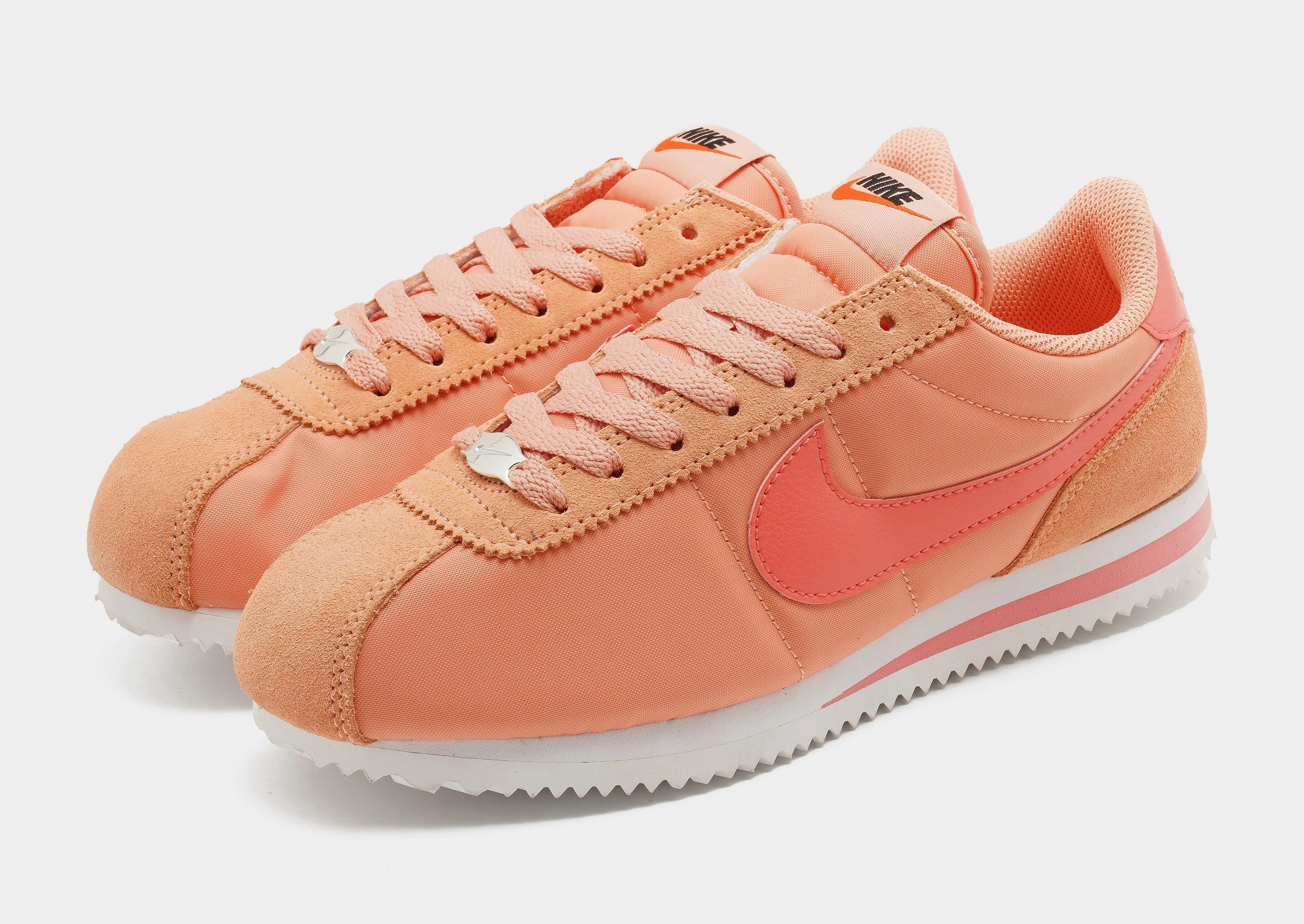 Ultra Grip Pattern Cortez Textile Women's