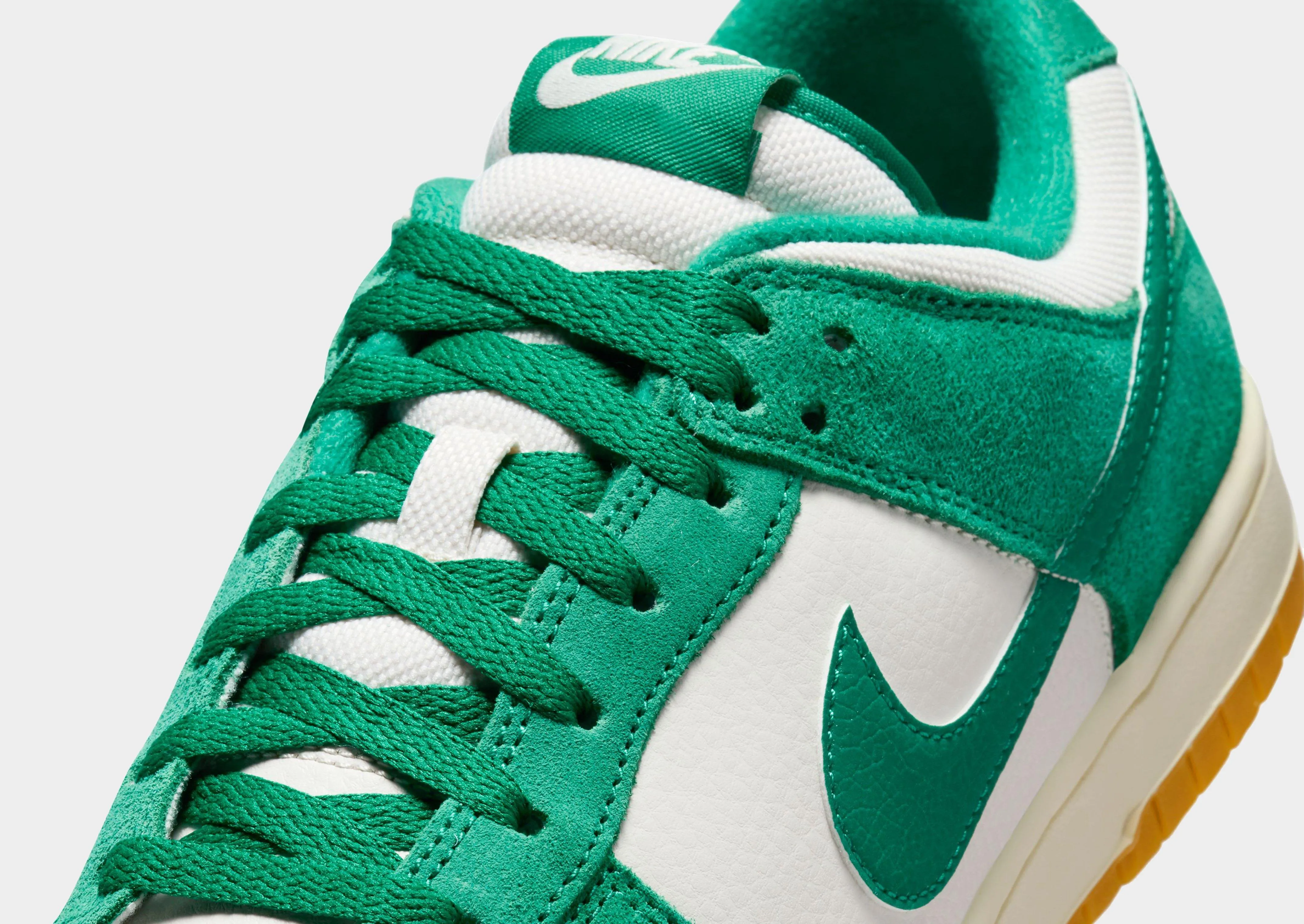 Dunk Low SE Stacked Heel