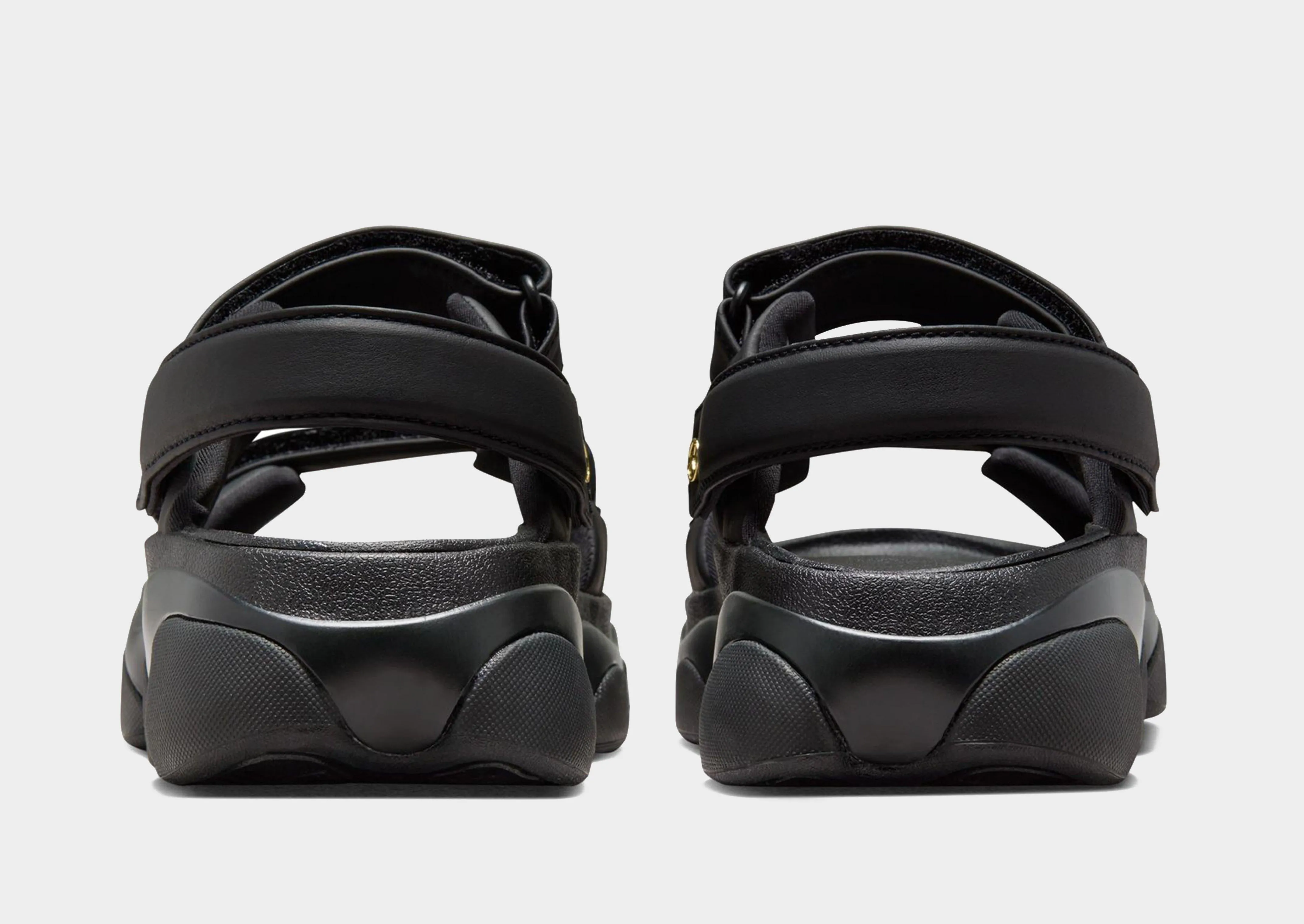 Anti Slip Tread Design Minimalist Layered Design Deja Sandals Women's