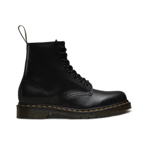 Dr. Martens Men's 1460 Black Smooth Timeless Design