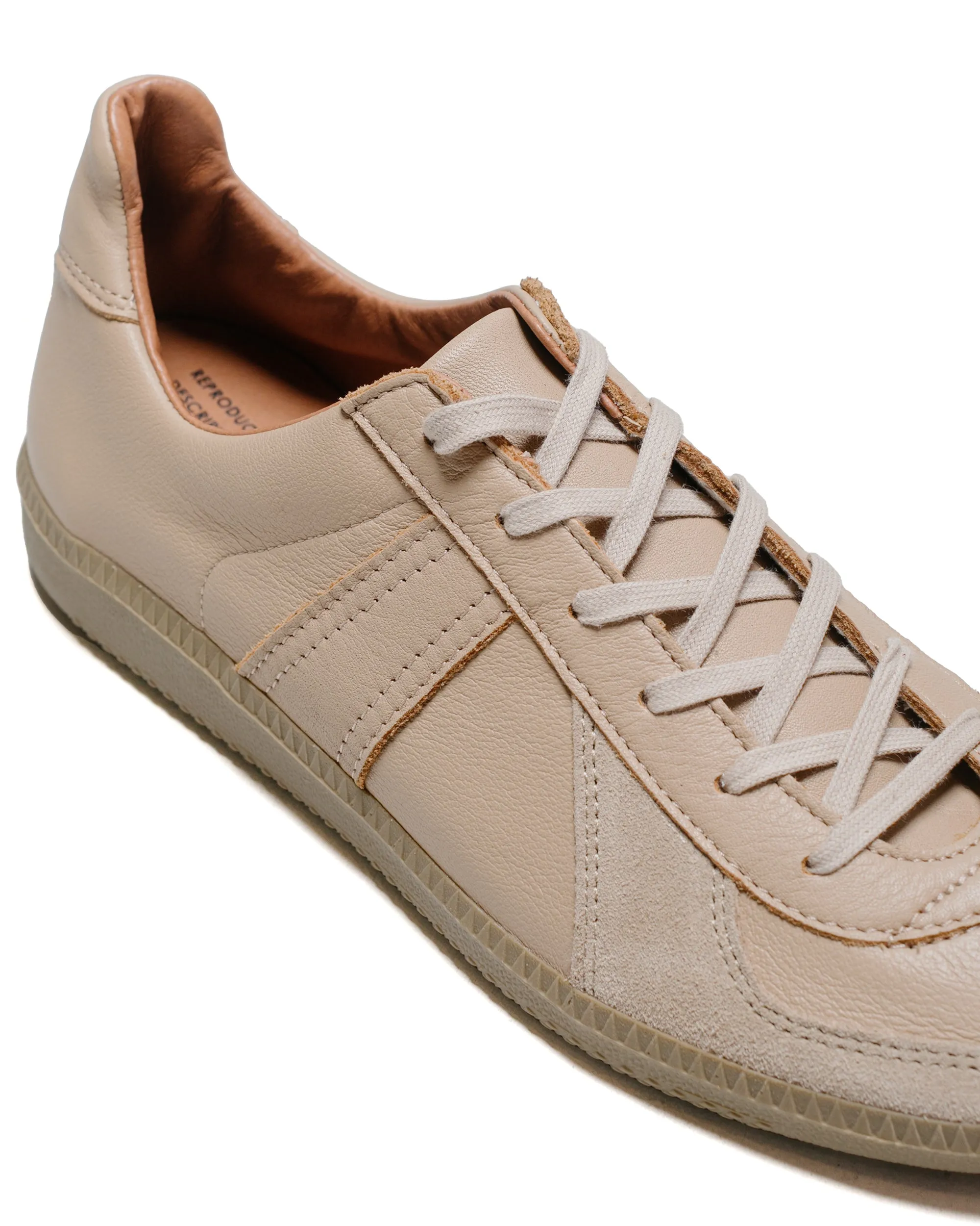 Reproduction of Found German Military Trainer 1700L Cappuccino Elegant shock absorption