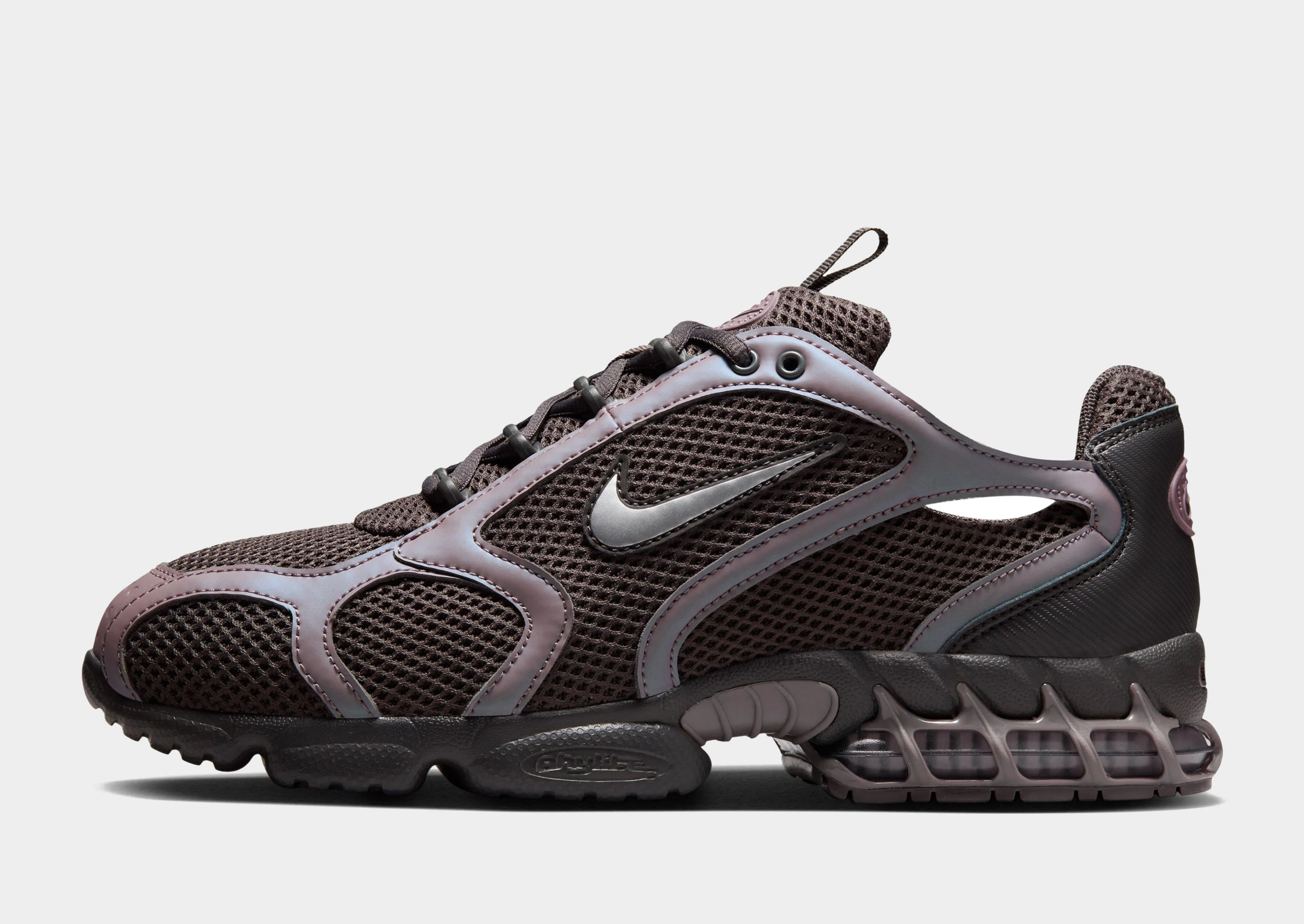 Air Zoom Spiridon Cage 2 Ventilation Ports Design Non Slip Tread Pattern