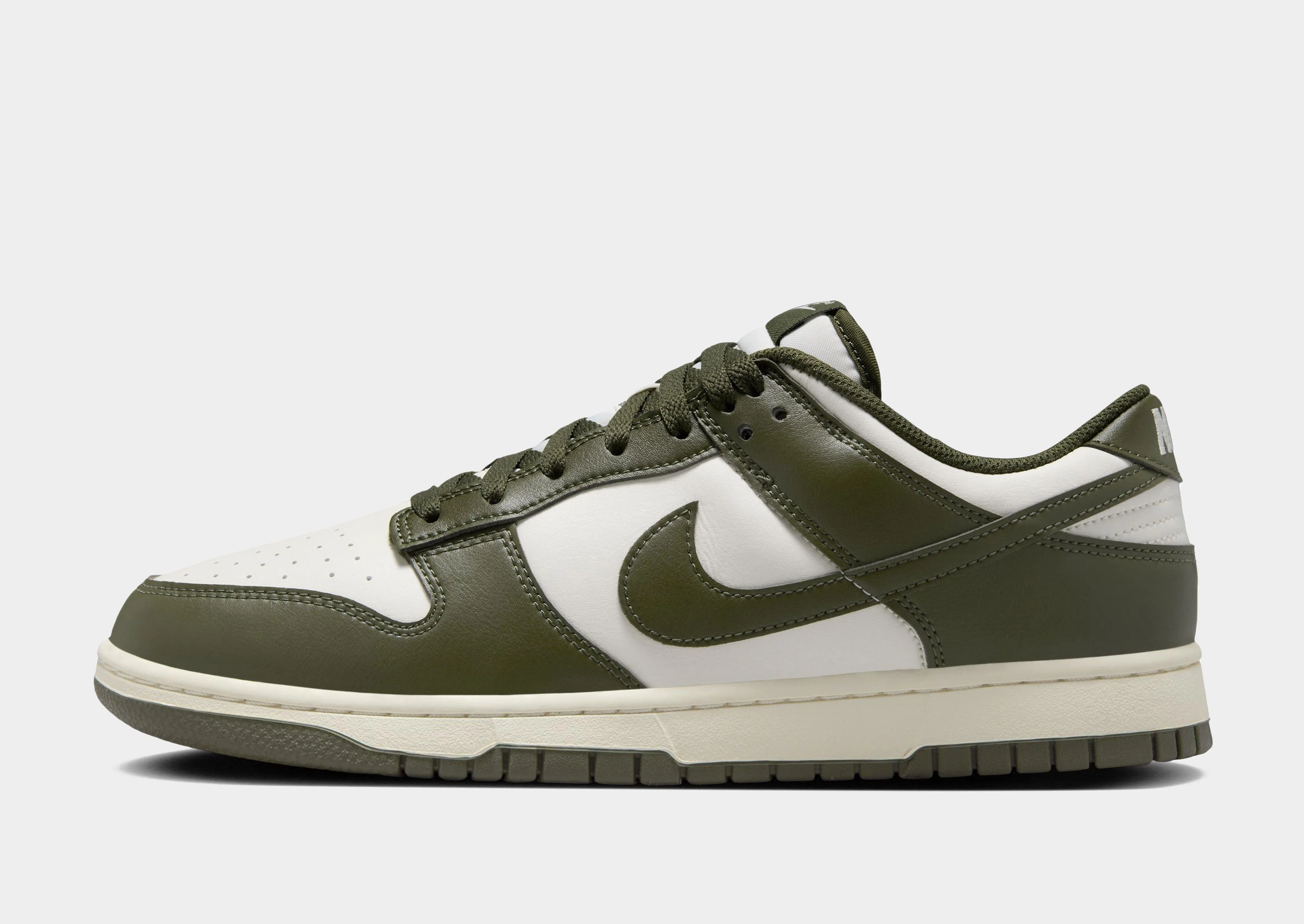 Weekend Sport Dunk Low Retro