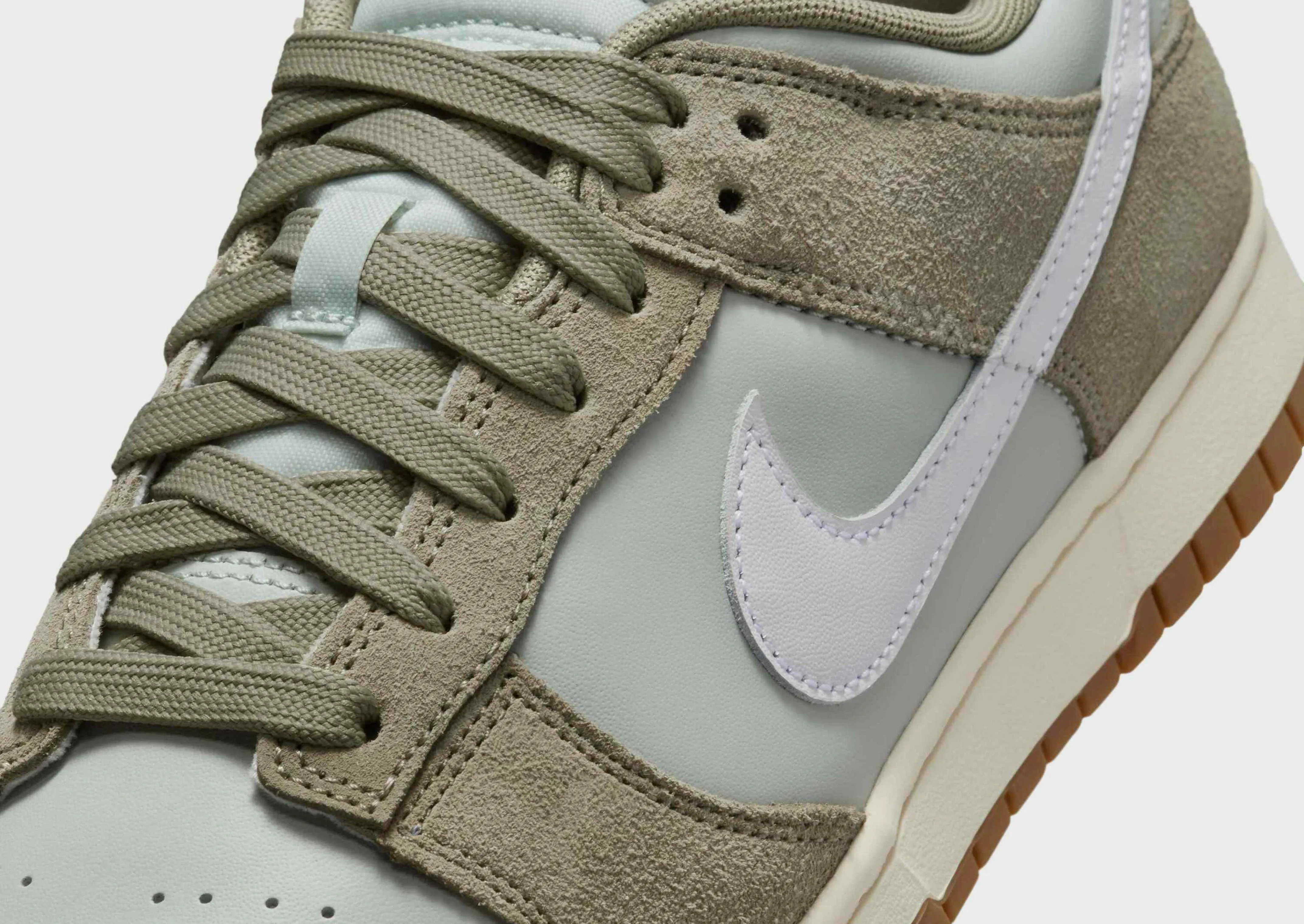 Dunk Low Retro SE Gym Shoes Comfort Fit Upper