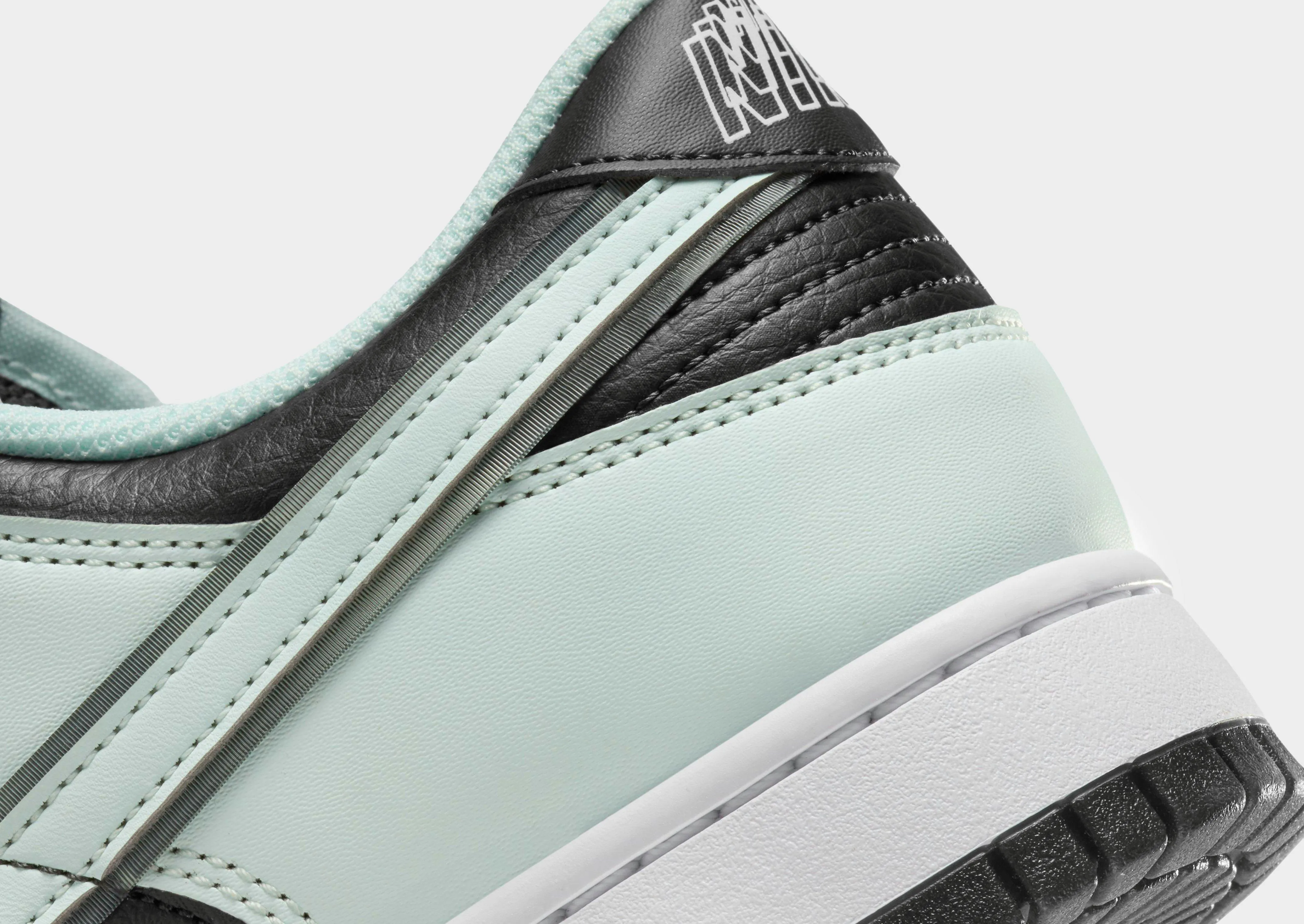 Dunk Low Retro Multi Terrain Grip High   Top Style