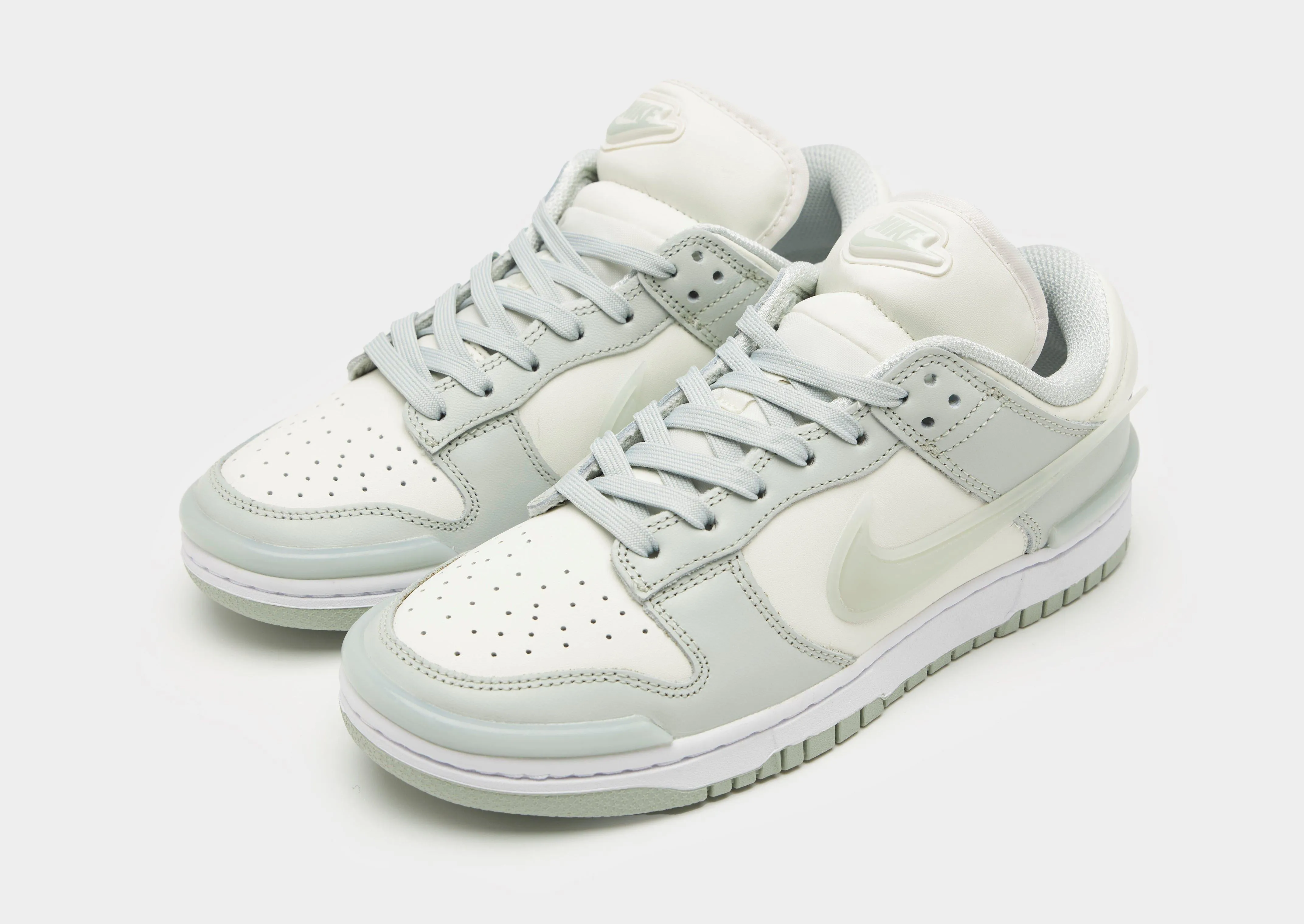 Traction Enhanced Pattern Dual Density Cushioning Dunk Low Twist Women's