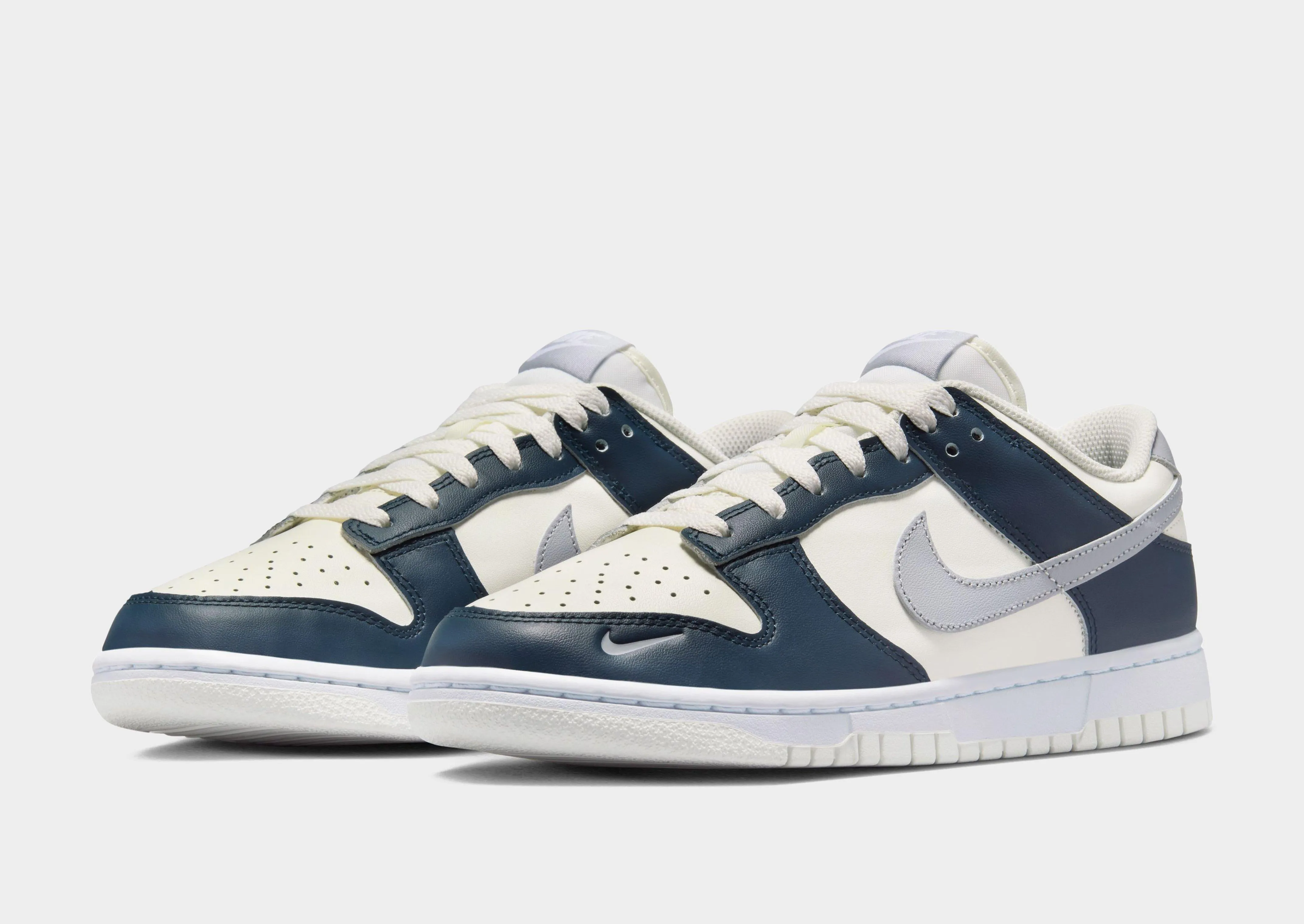 Dunk Low Women's Active