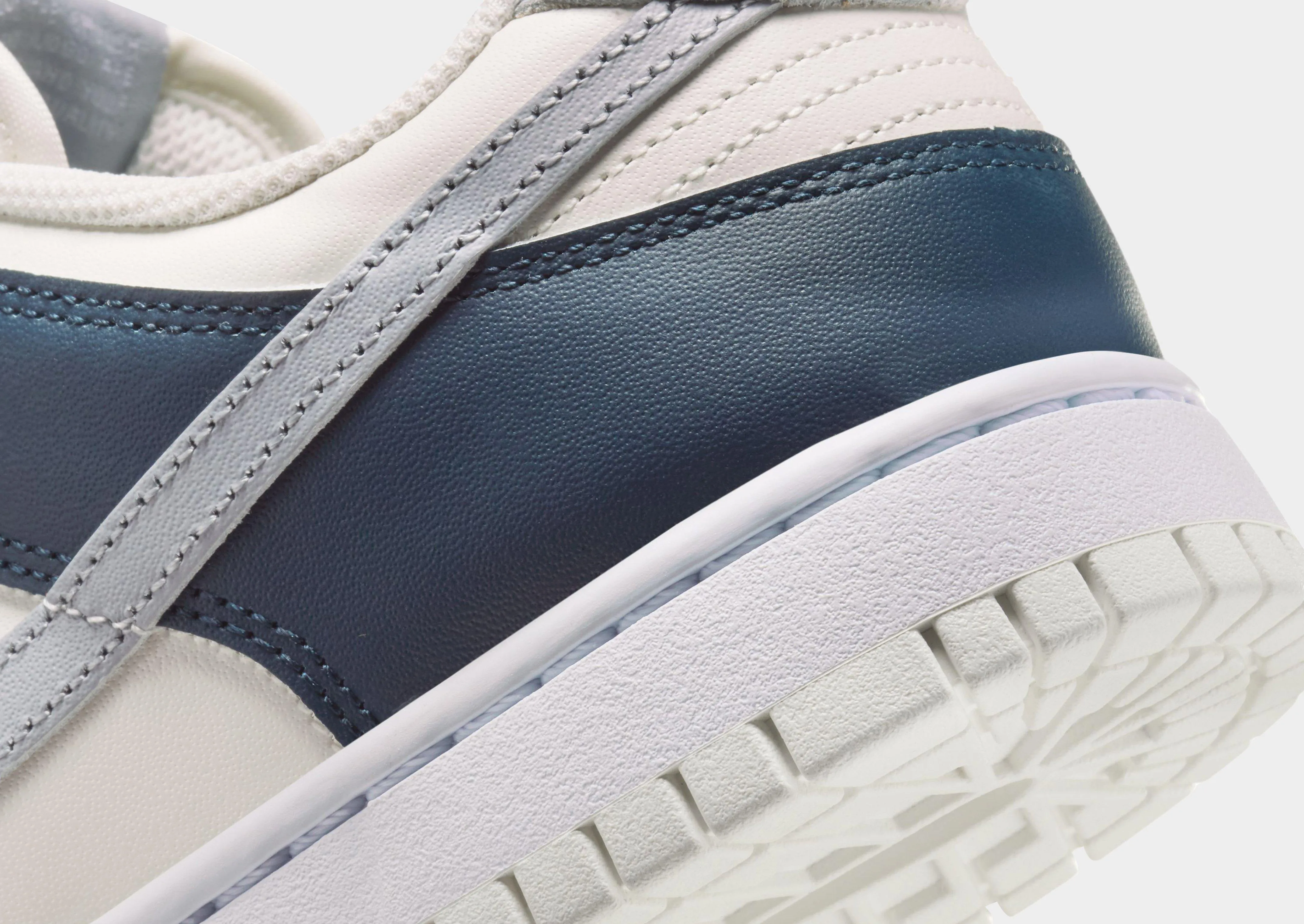 Dunk Low Women's Active Comfort