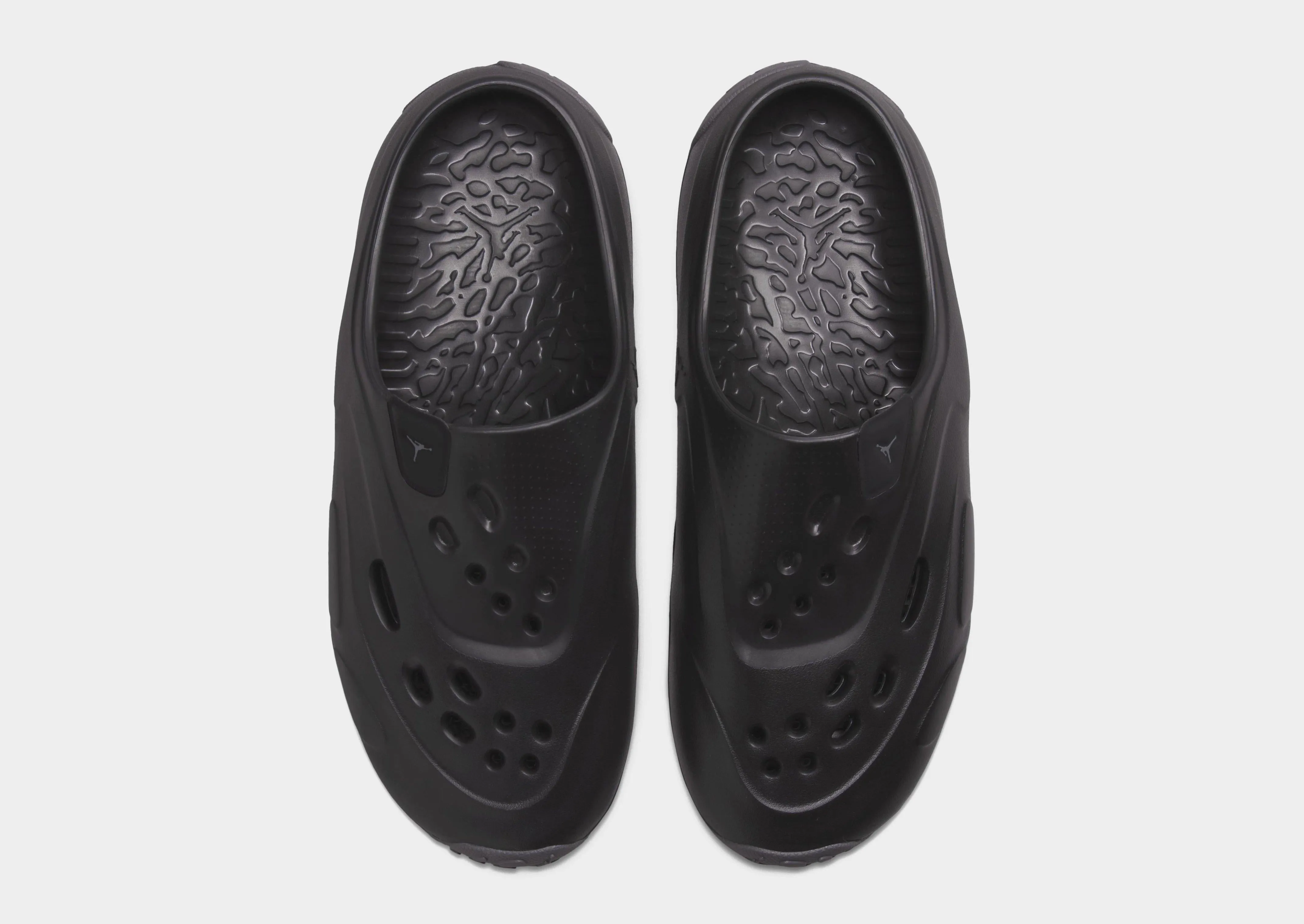 Roam Slide Chill Gear
