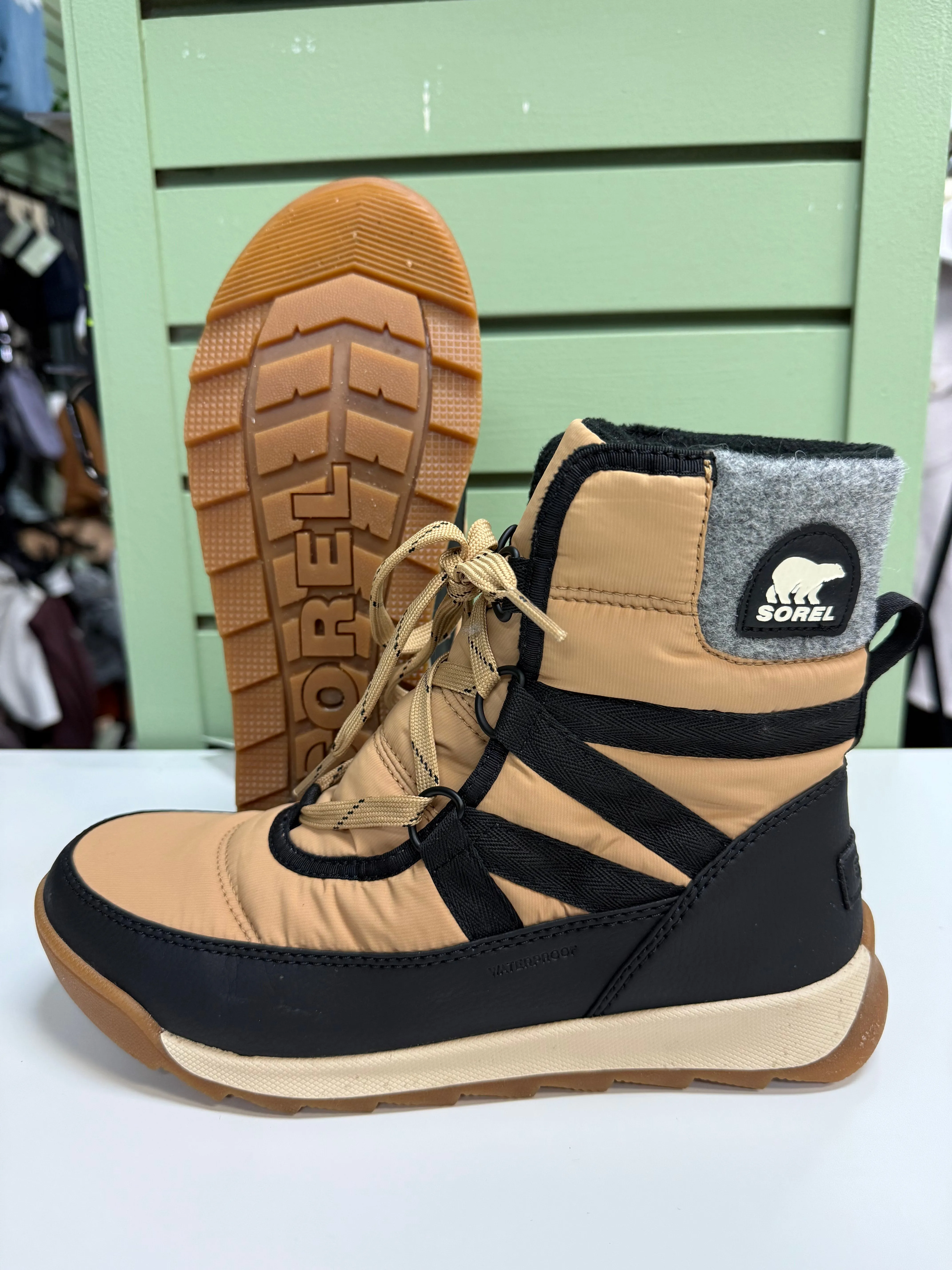 Premium Quality Sorel Boots (Womens 6.5)