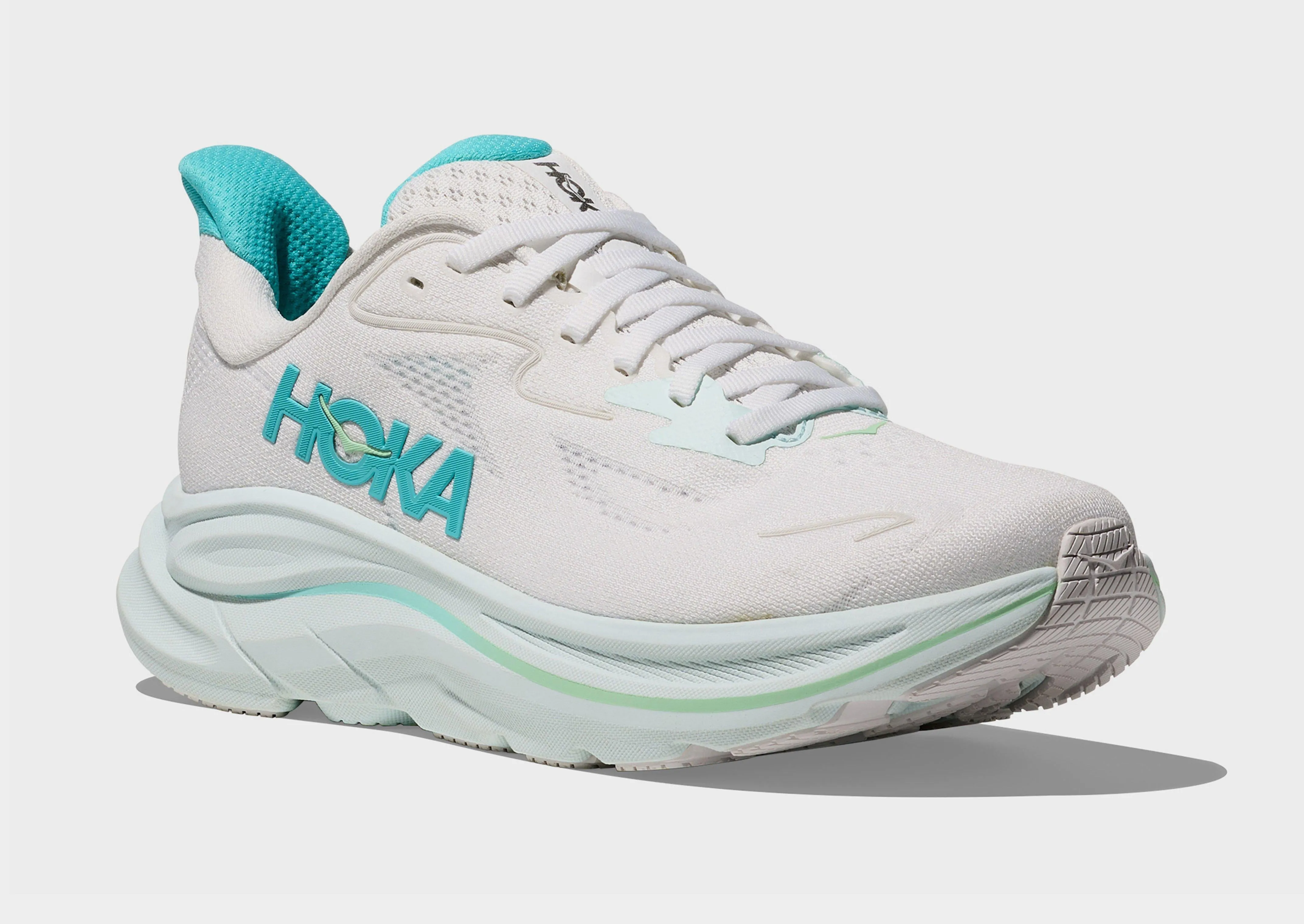 Clifton 10 Women's high - performance all - terrain shoes