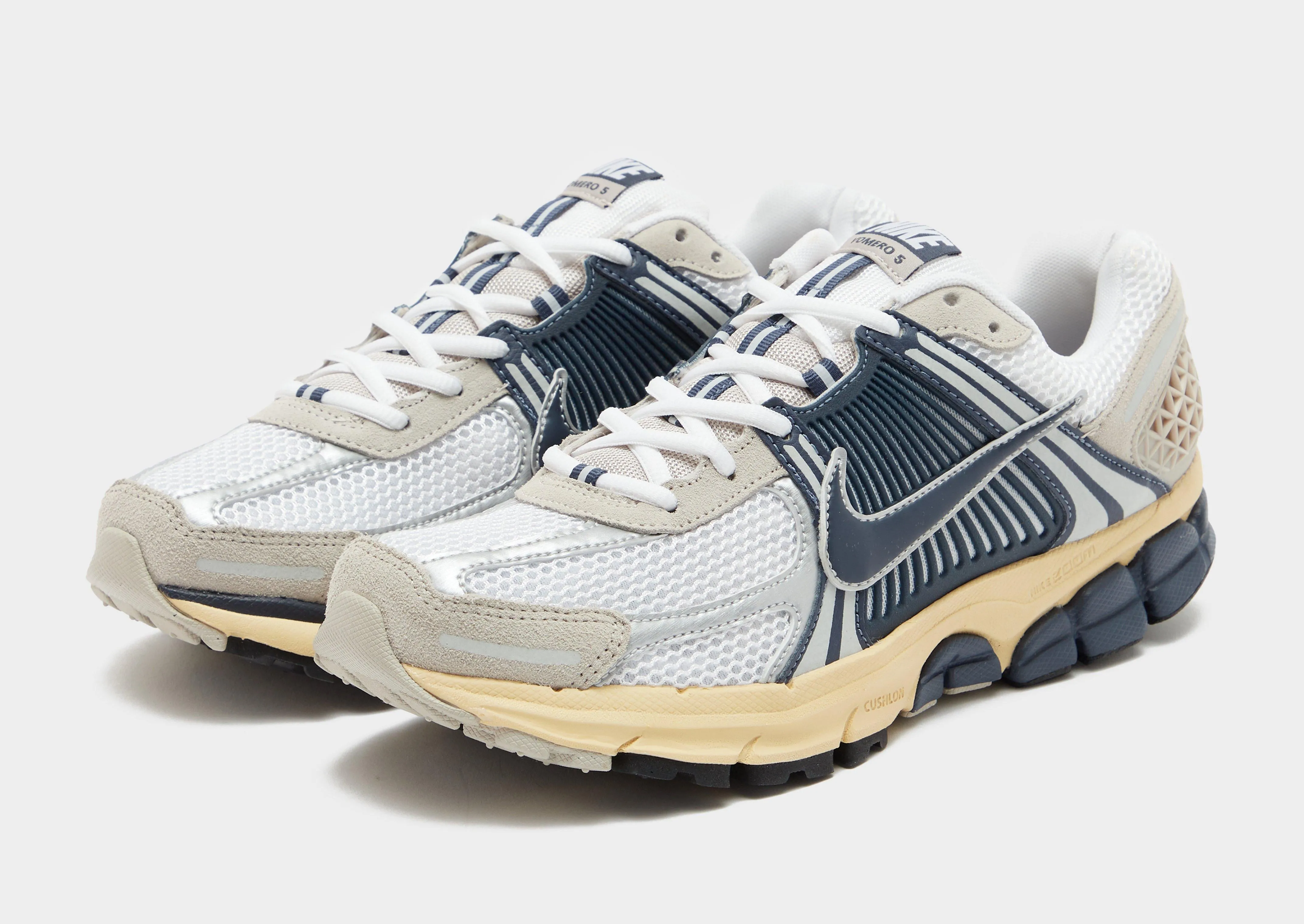 Responsive Movement Zoom Vomero 5