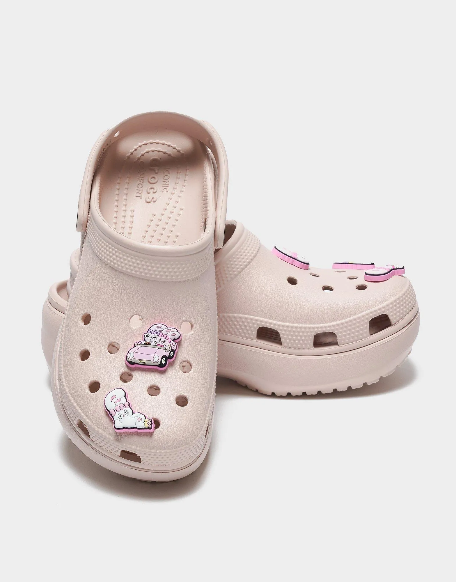 Sporty Beach Shoes Summer Vibes Esther Bunny 5-Pack Jibbit Charms