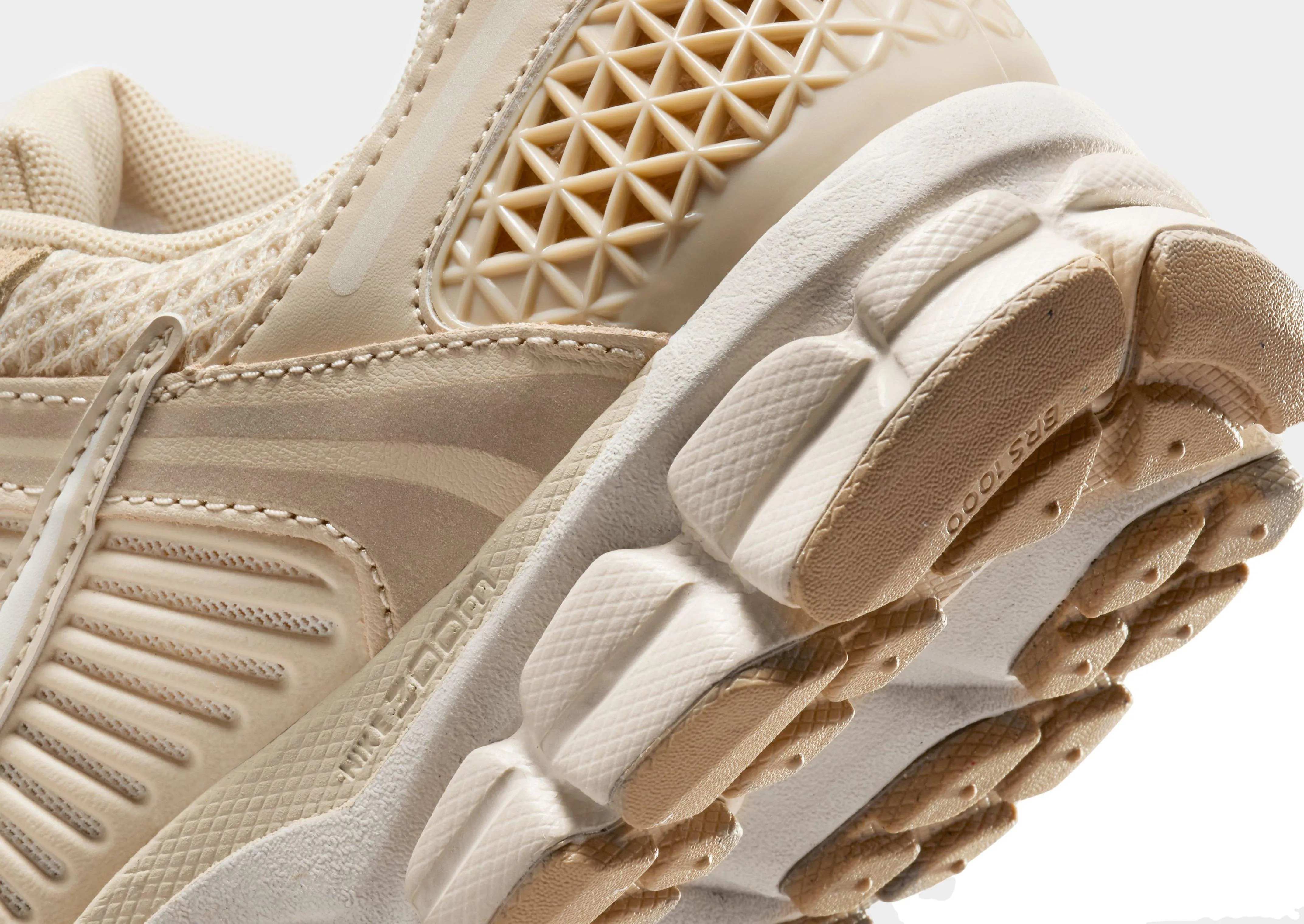 Zoom Vomero 5 Women's Fast Outing