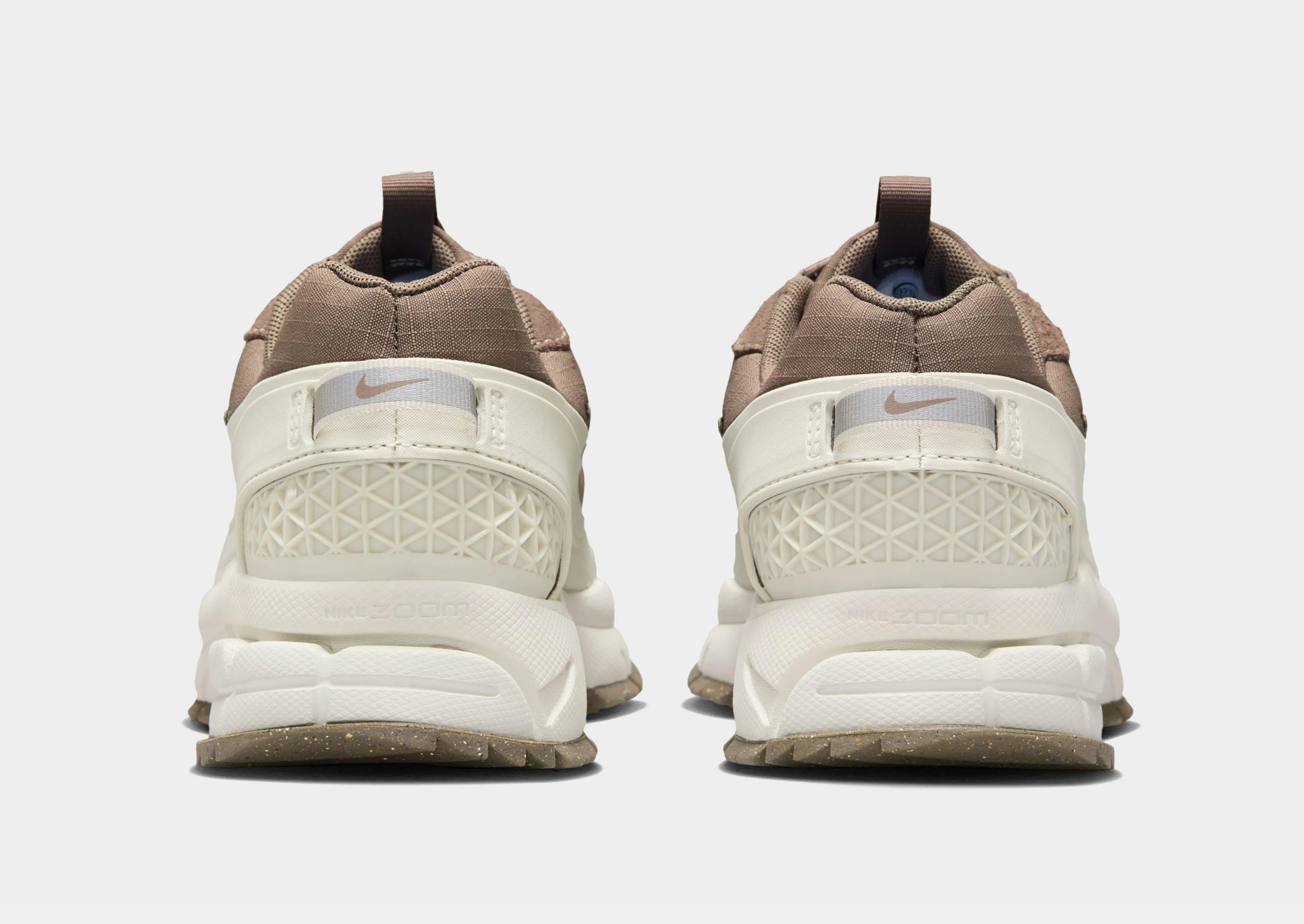 Zoom Vomero Roam Women's Stitchless Design