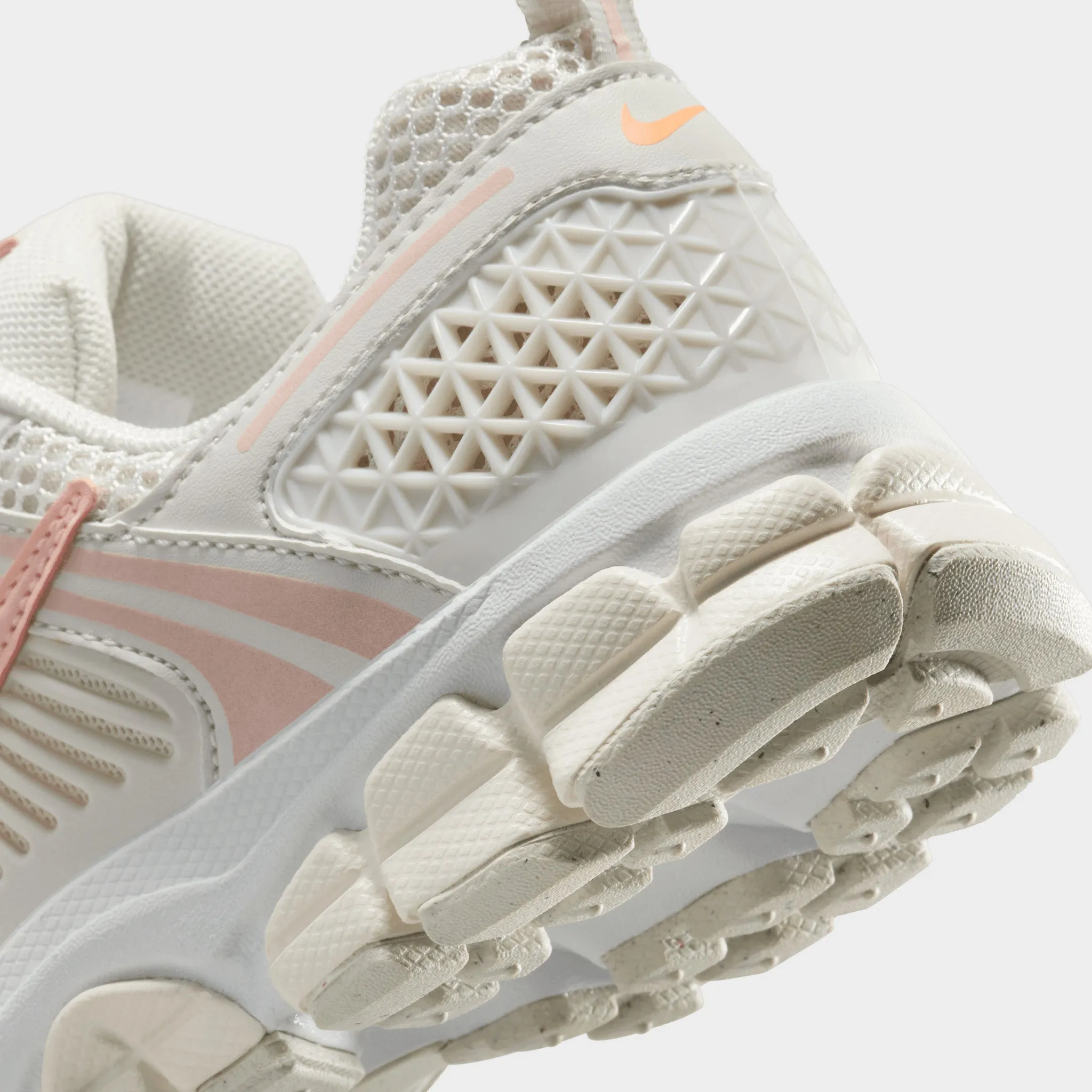 Nike Zoom Vomero 5 GS Phanton / Echo Pink - Light Orewood Brown Posture Boost Ergonomic Support