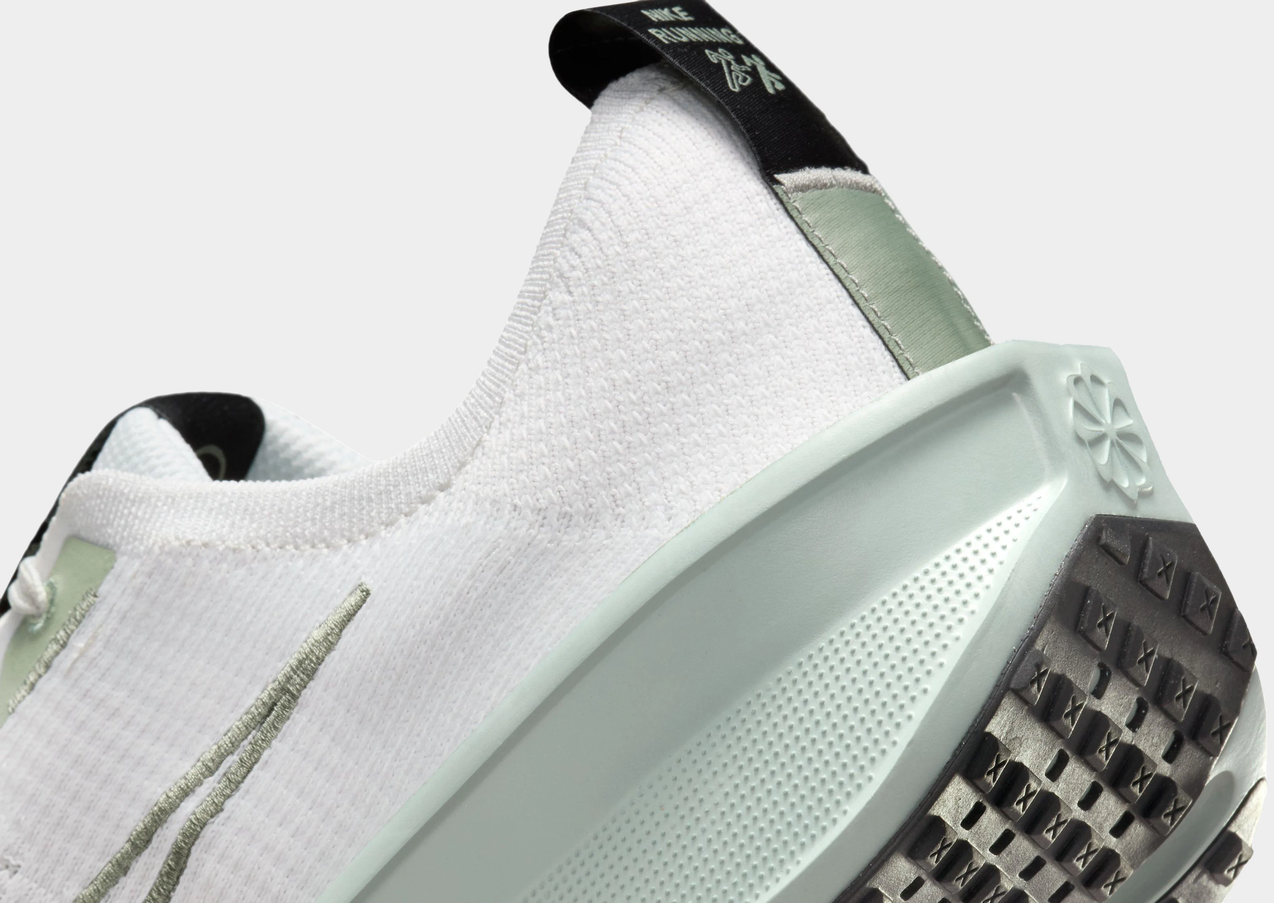 Superior Traction All Day Comfort Technology Interact Run