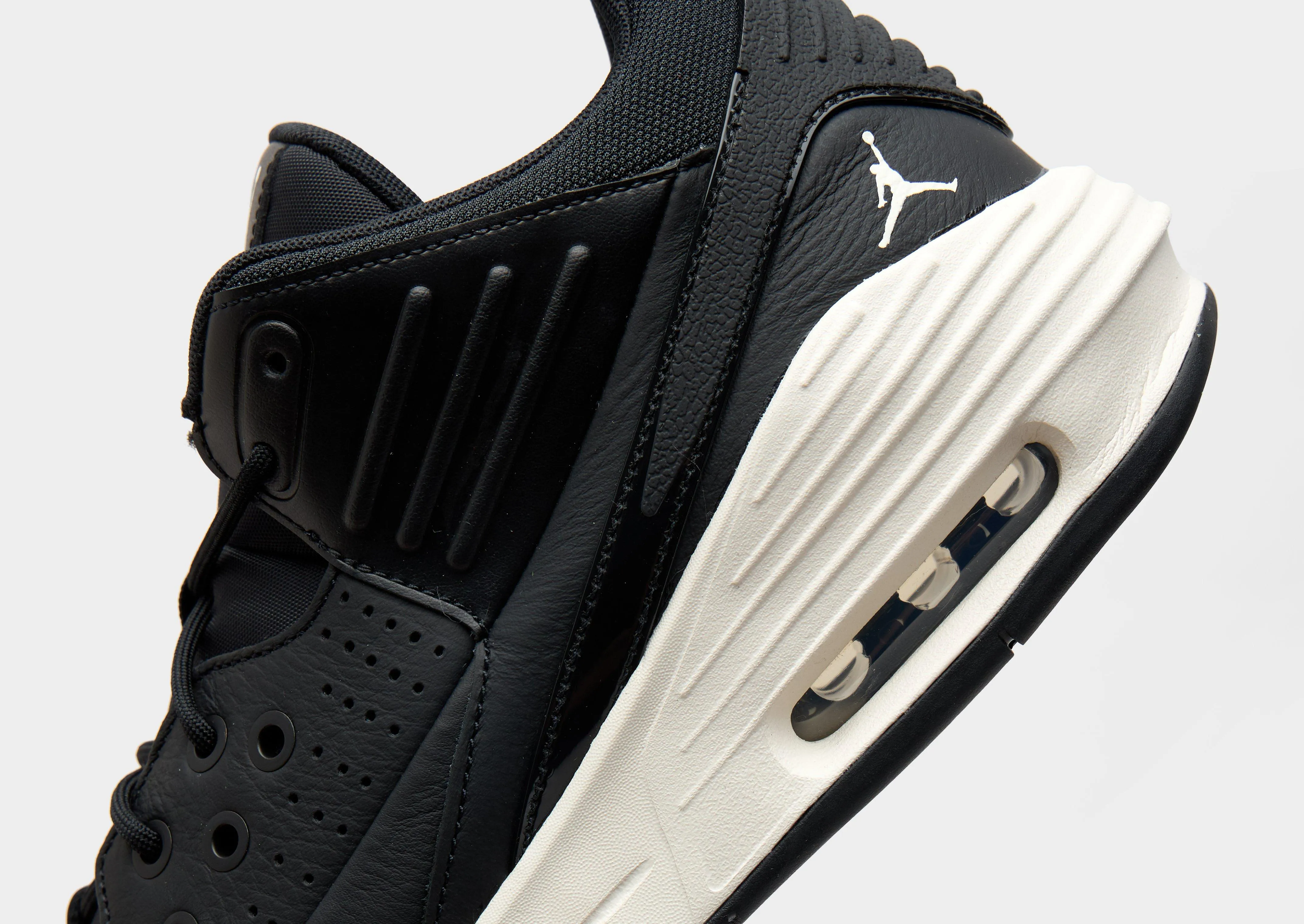 Urban Jungle Max Aura 5