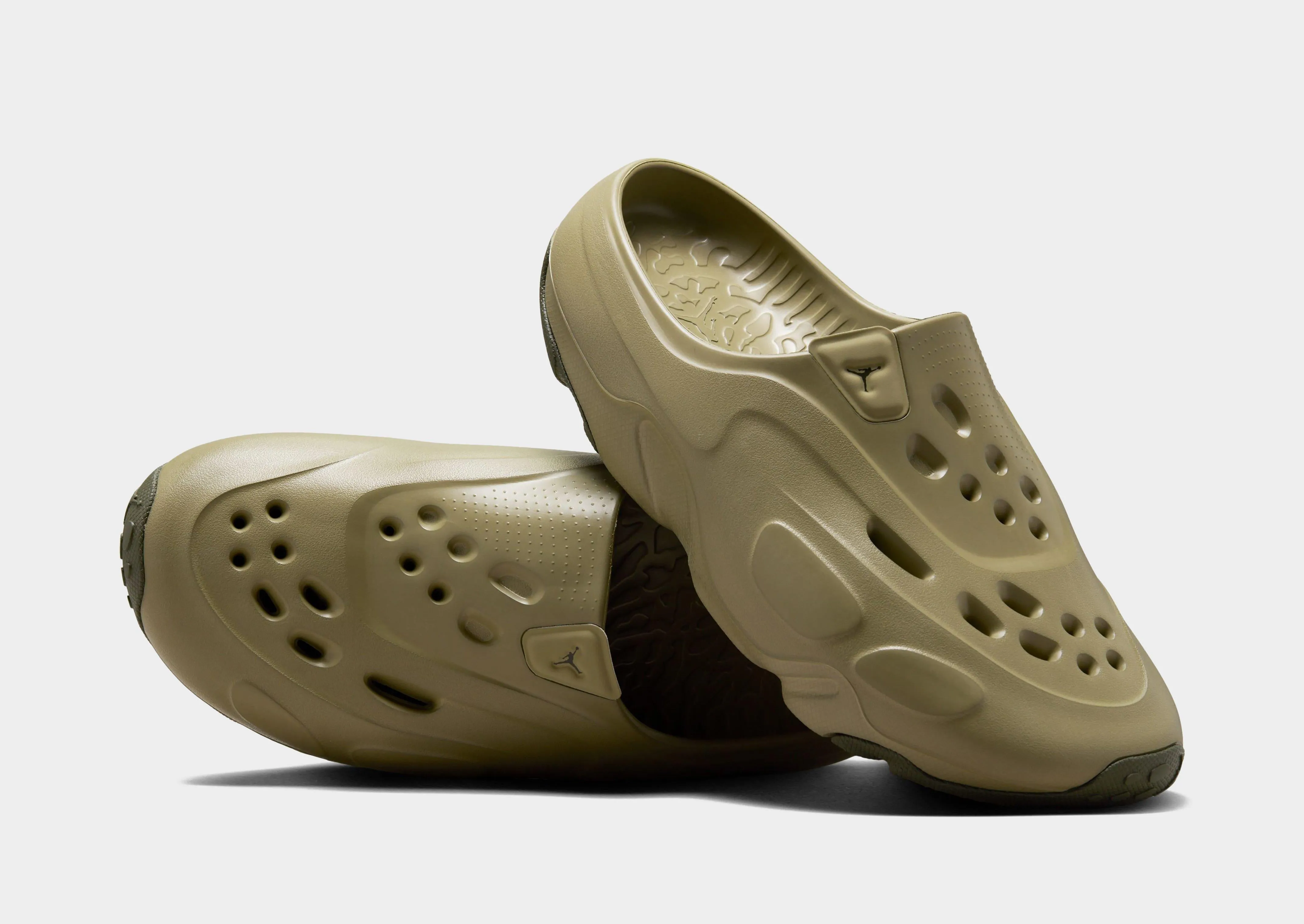 Roam Slides Boosted flair Ultra Cushioned Heel