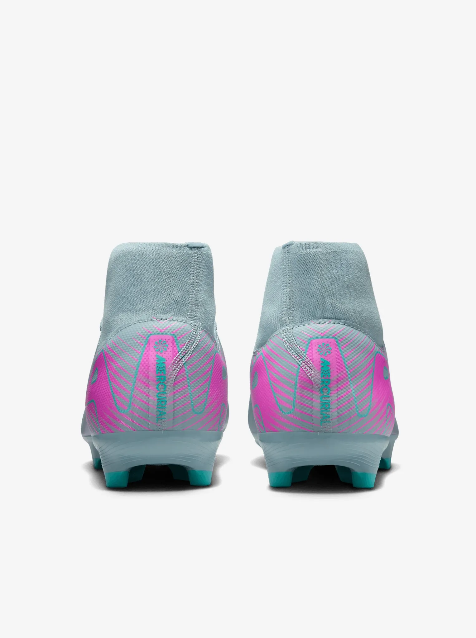 Weekend Hike Mercurial Superfly 10 Academy Unisex