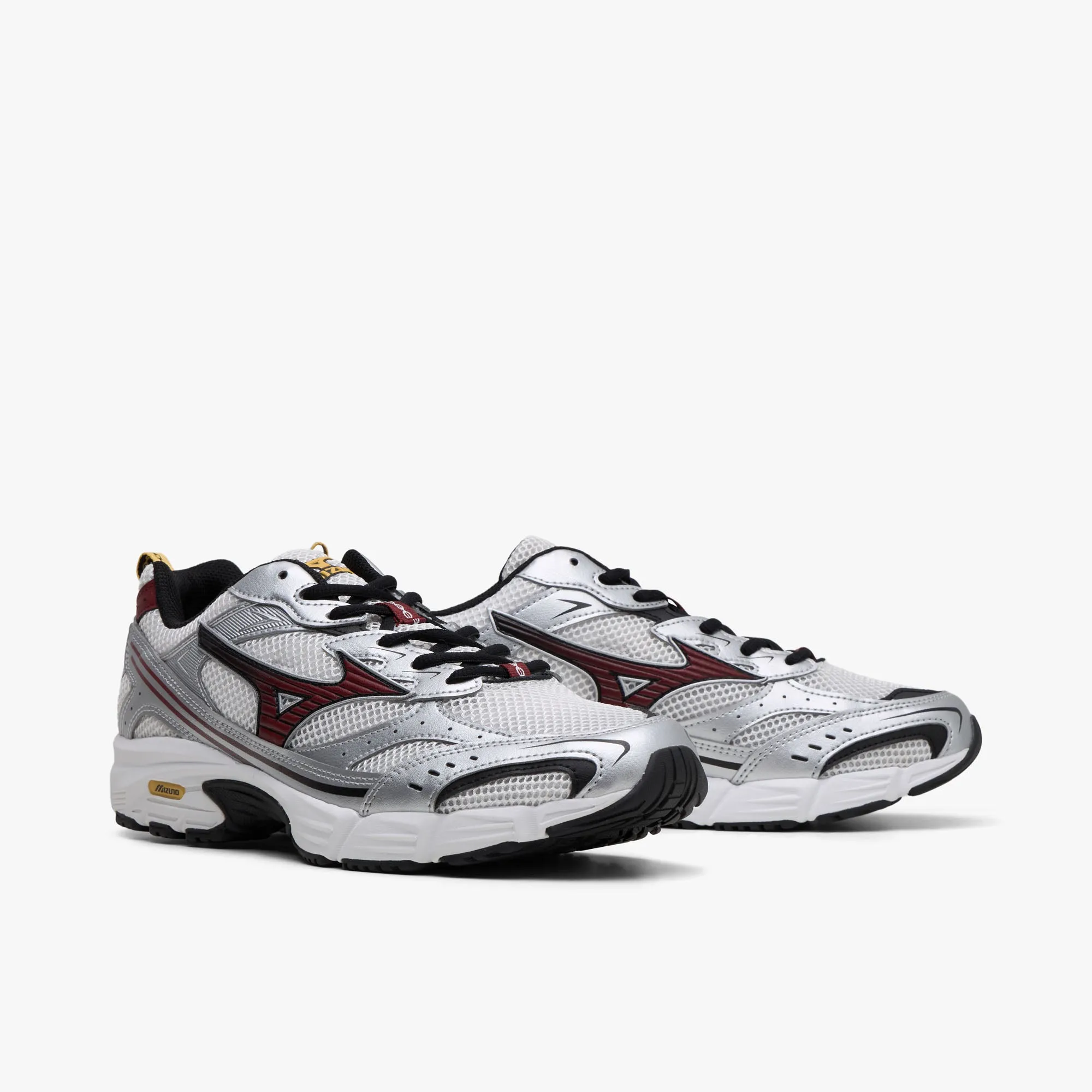 Sleek cushioning Unstoppable Mizuno MXR Nimbus Cloud / Syrah
