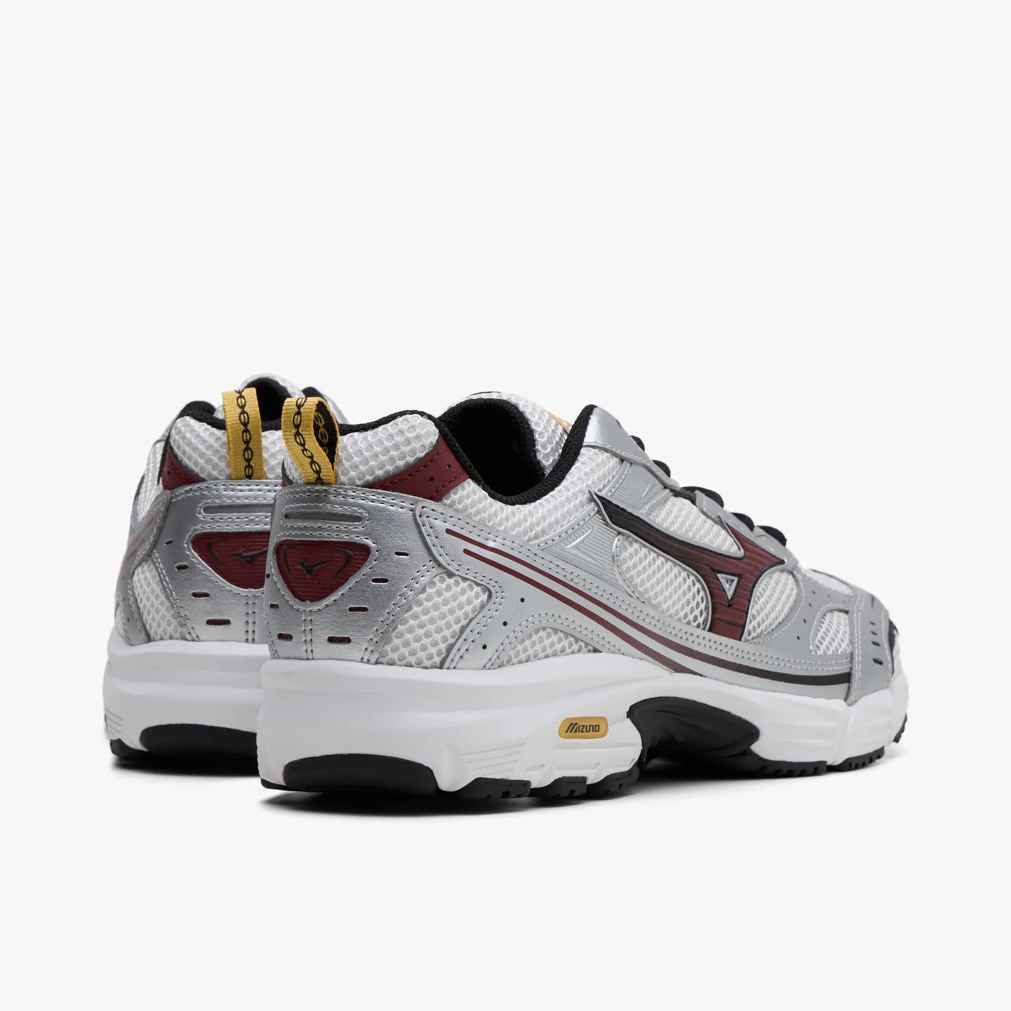 Mizuno MXR Nimbus Cloud / Syrah Iconic wear