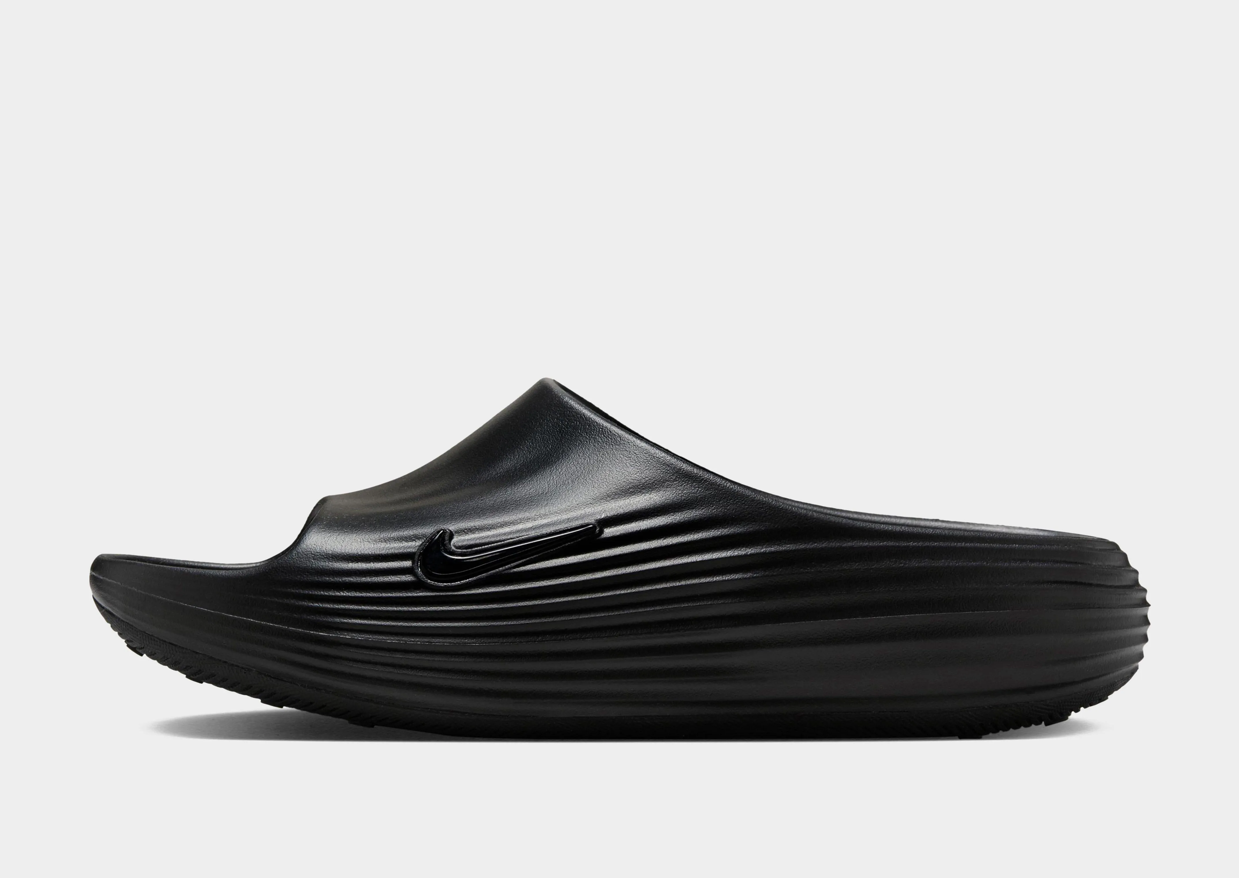 ReactX Rejuven8 Slides Fashion-forward comfort