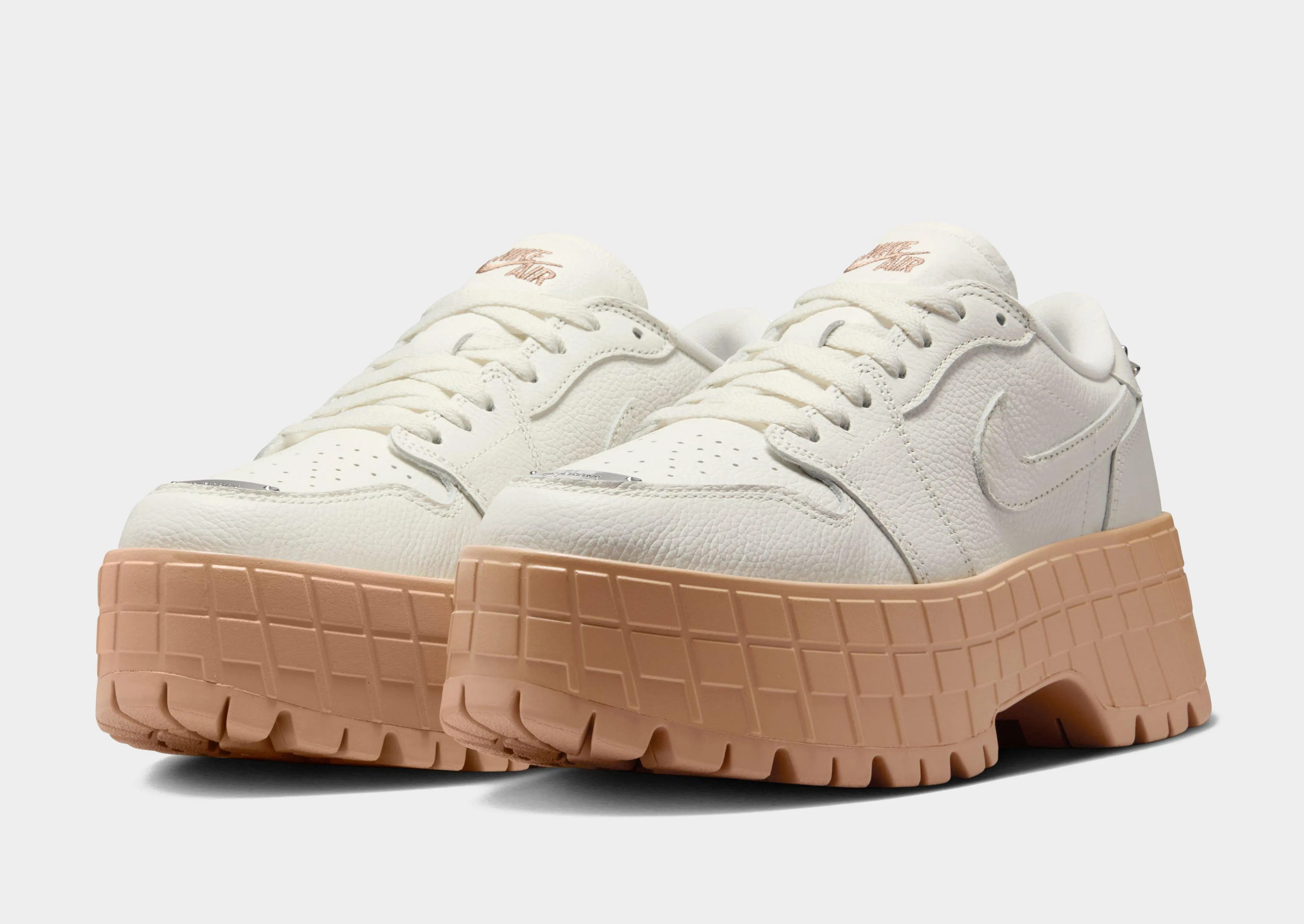 Breathable Tongue Design Air 1 Brooklyn Low Women's