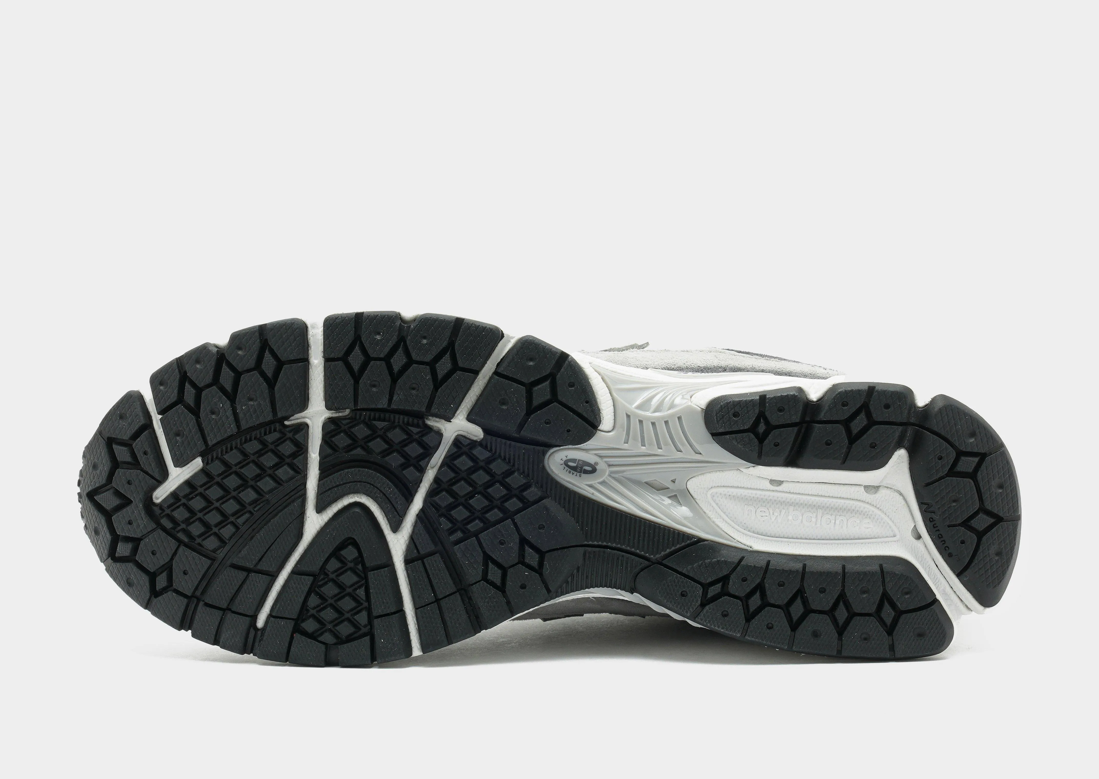 2002R cross - country runner's shoe opportunity