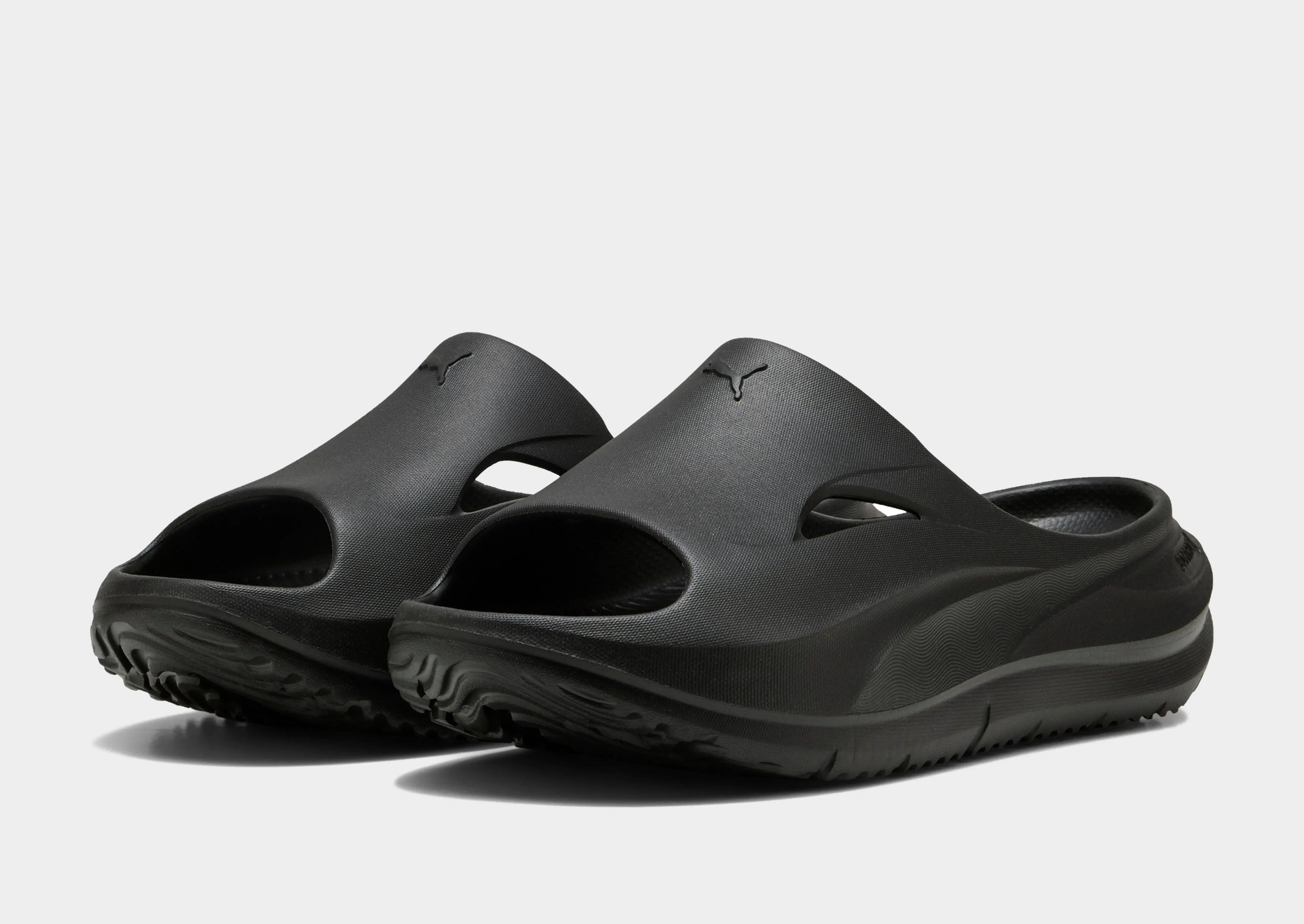 Chunky Heel hollow design SOFTRIDE ZeroG Slides