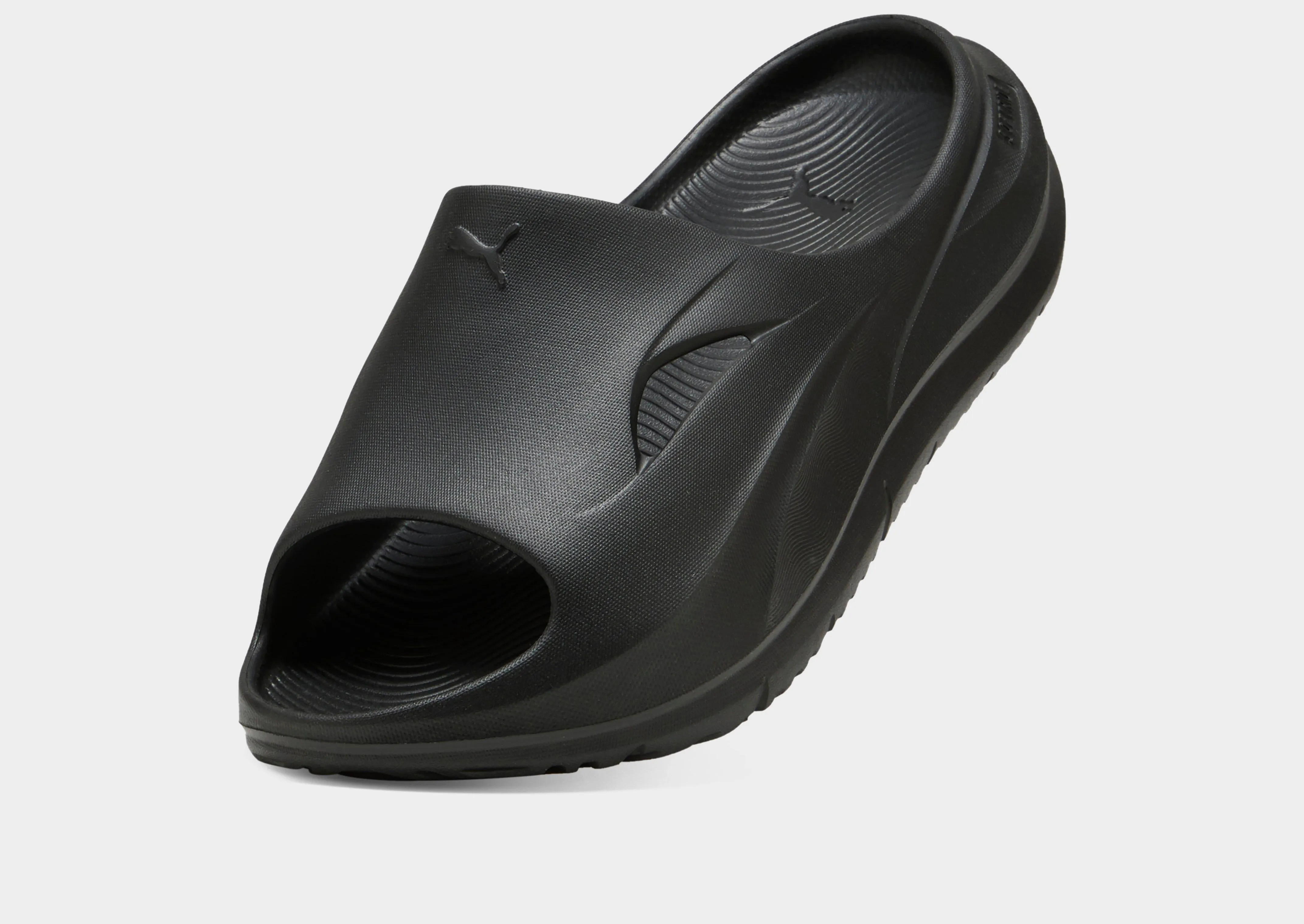 Open Air Trendy And Comfortable SOFTRIDE ZeroG Slides